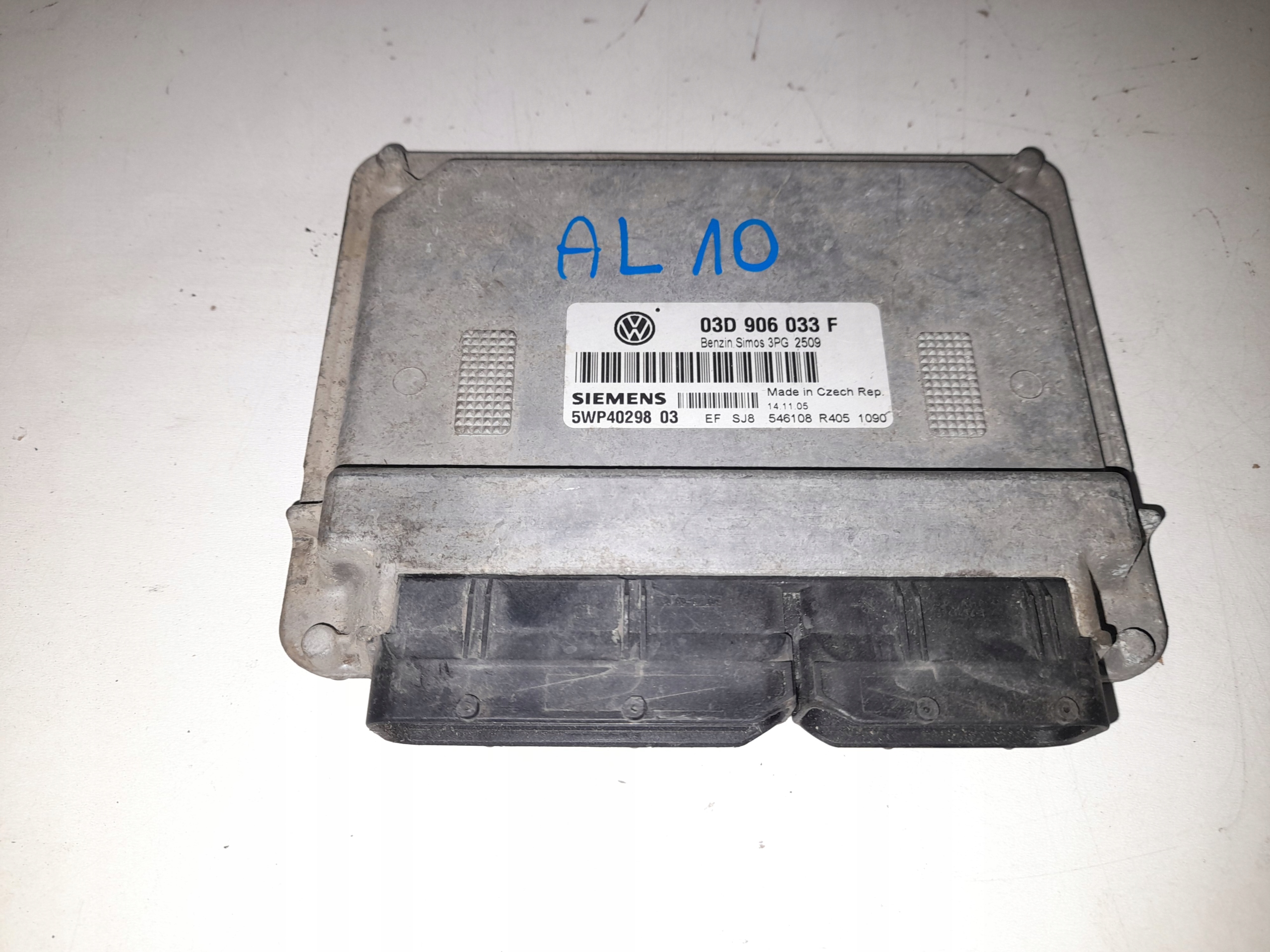 control unit of the engine computer VW SKODA 03D906033F