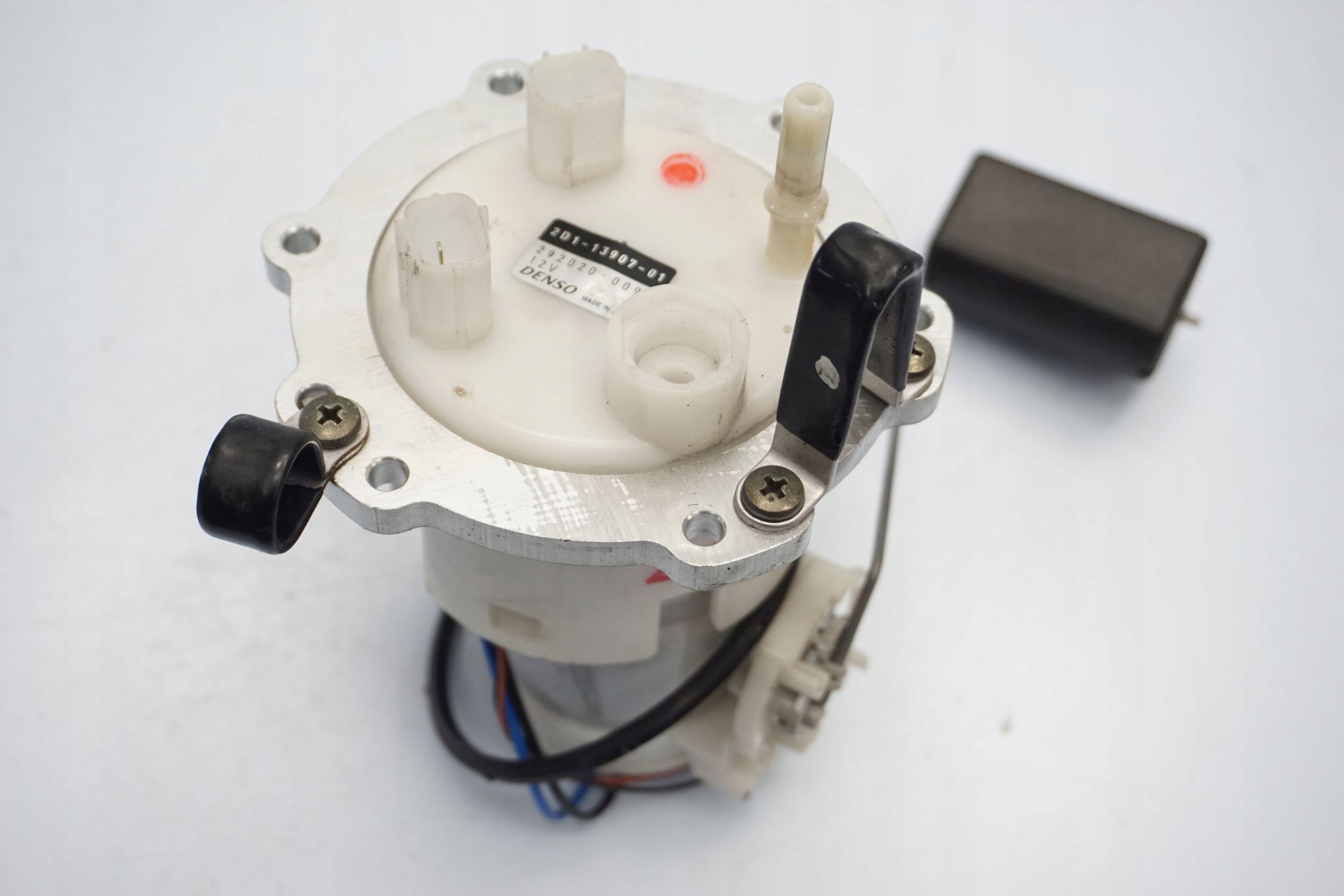 7886550175154112 - YAMAHA FZ1 1000 S FAZER RN16 06-15 ТОПЛИВНЫЙ НАСОС