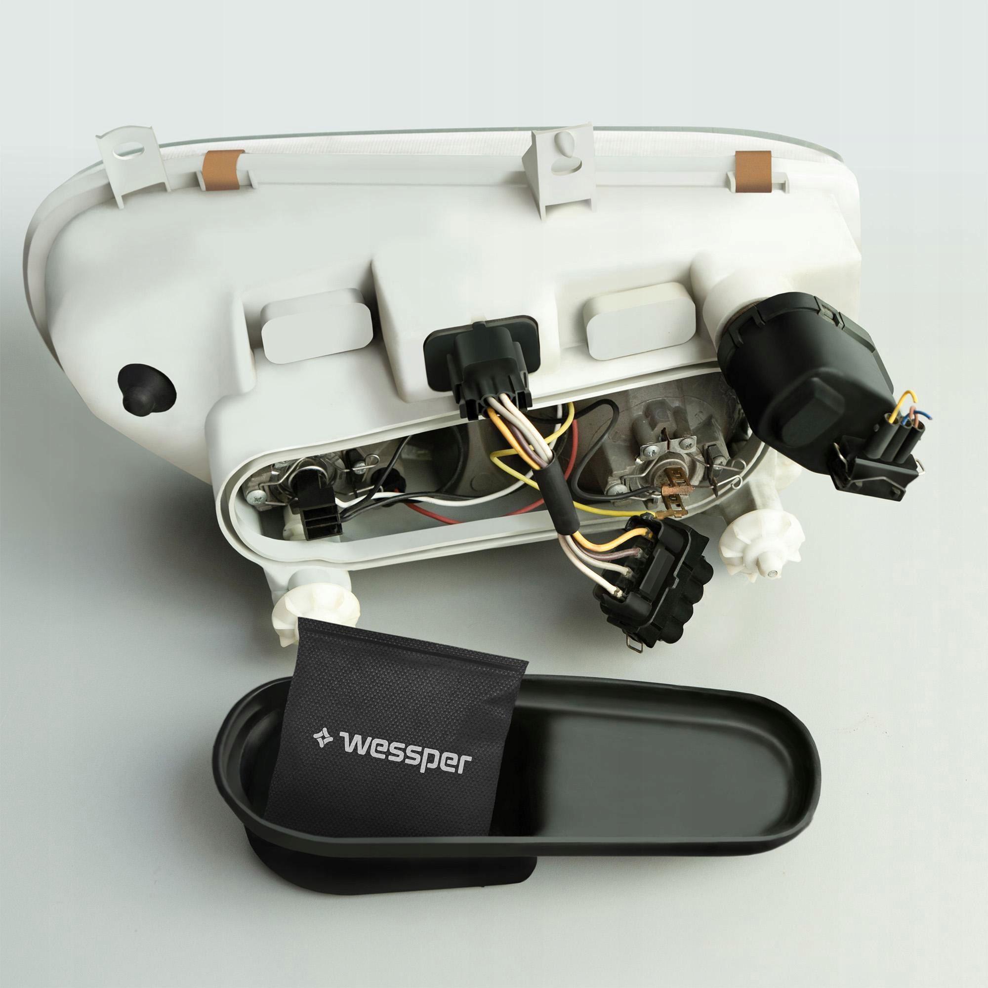 4x POCHŁANIACZ WILGOCI DO REFLEKTORÓW LAMP AUTA EAN (GTIN) 5902668842419