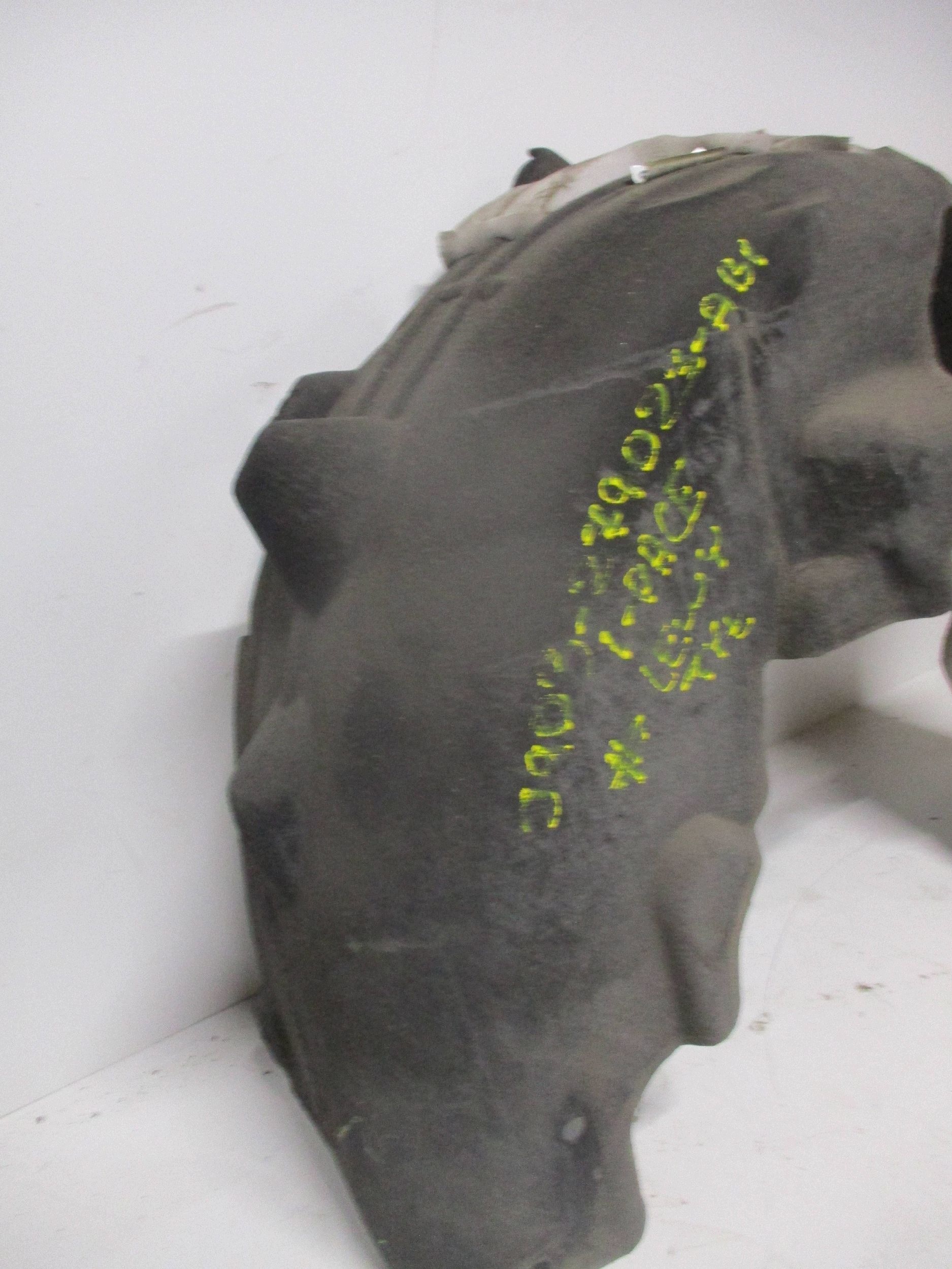 mudguard rear. left JAGUAR and-PACE J9D3279D23AB
