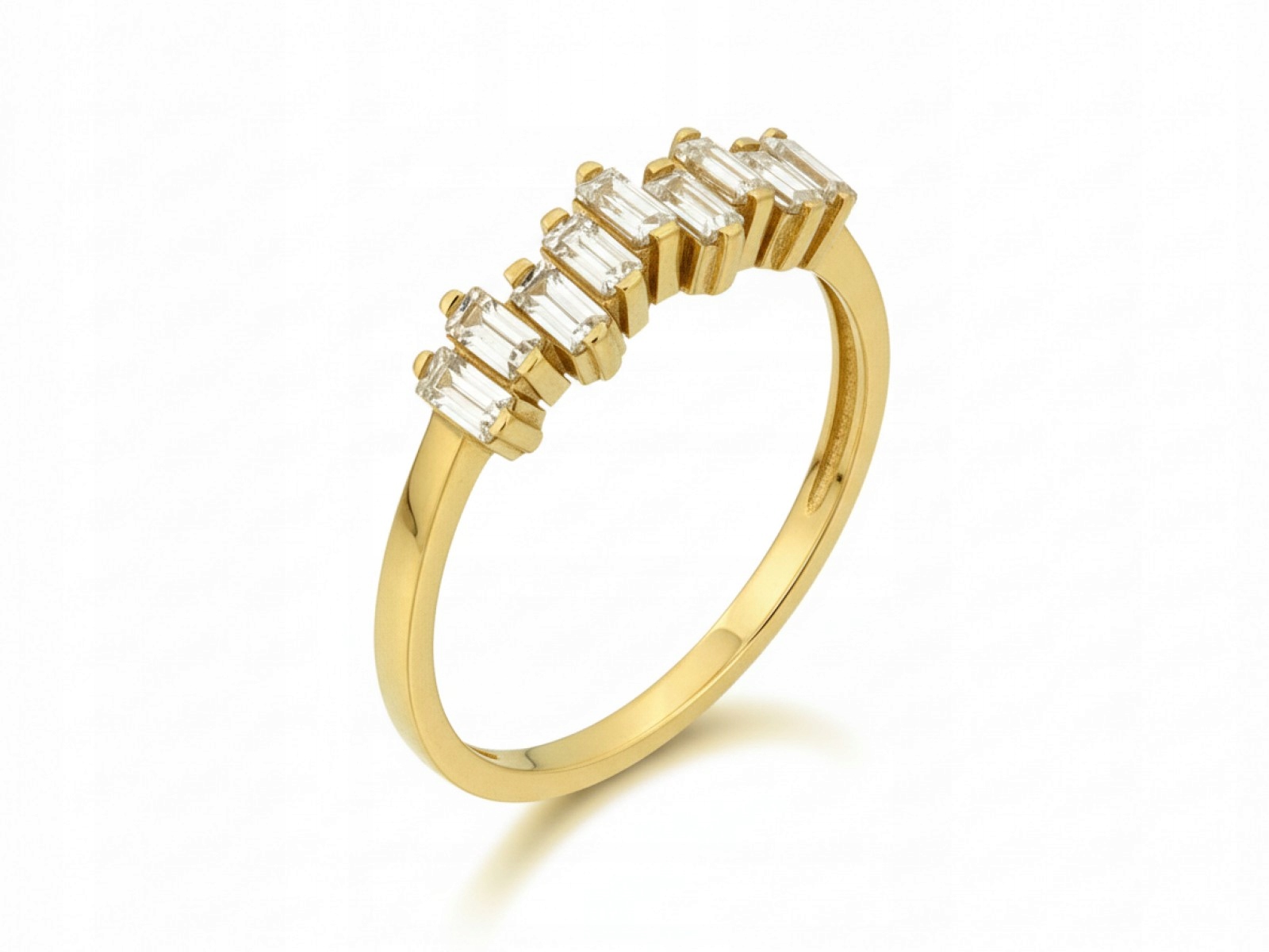 Prstýnek 585 s Bílými 17r obdélníkovými Zirkony 1.4 g