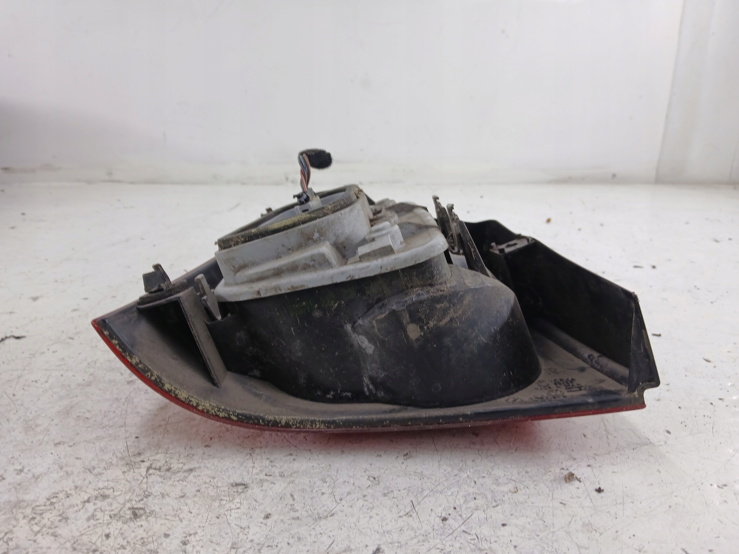 VW POLO 9N light right rear part