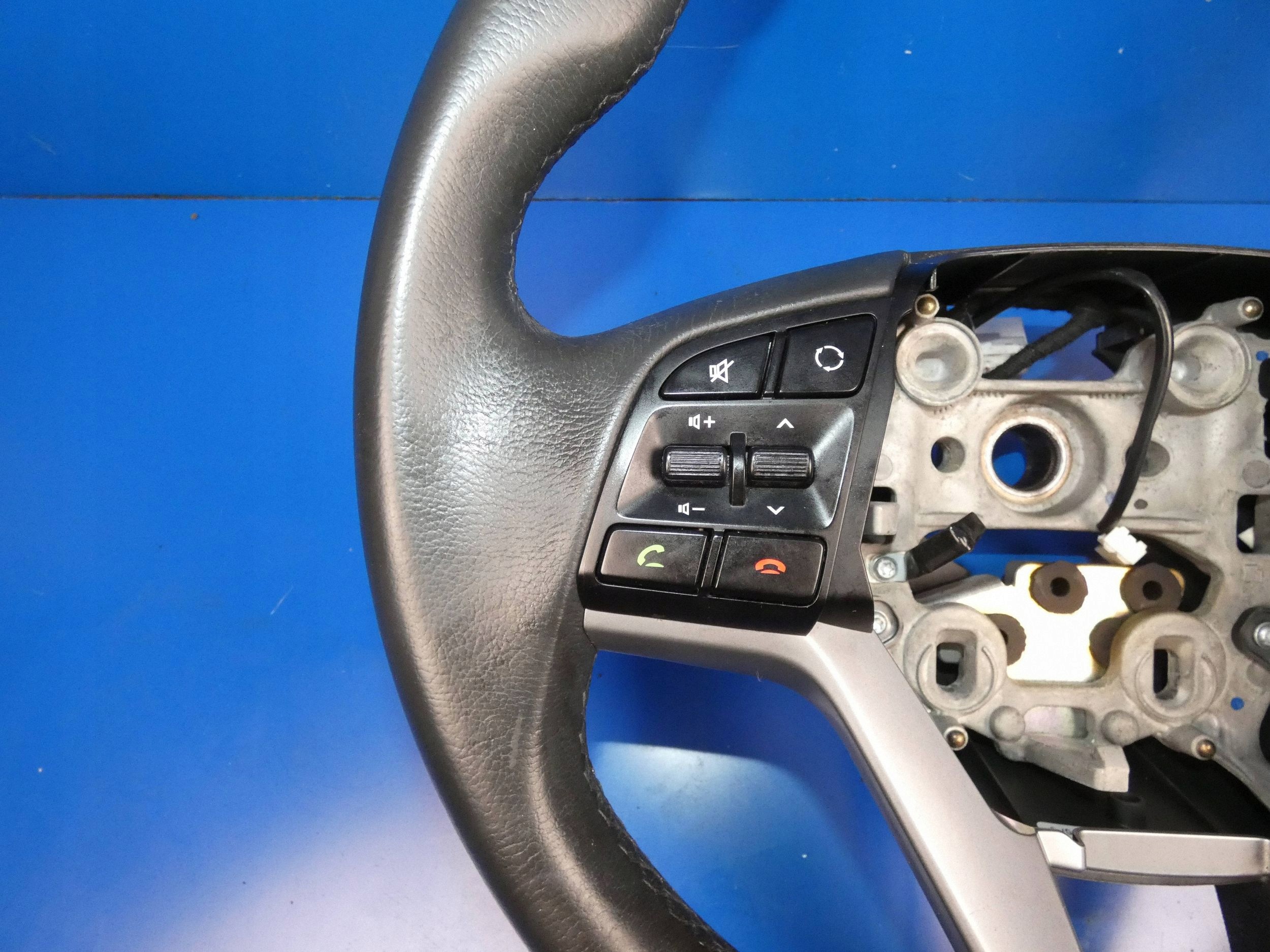 HYUNDAI TUCSON III steering wheel, FUNKCYJNA buttons