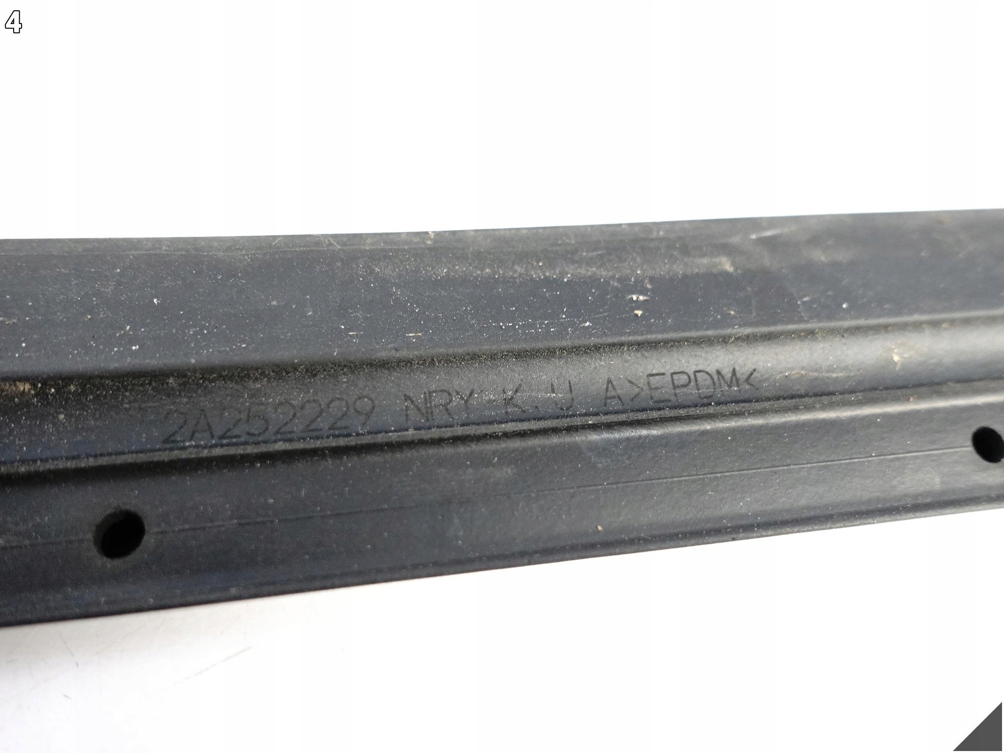 LEXUS NX II (2 GENERACJA) 21- gasket lower inner door right rear part