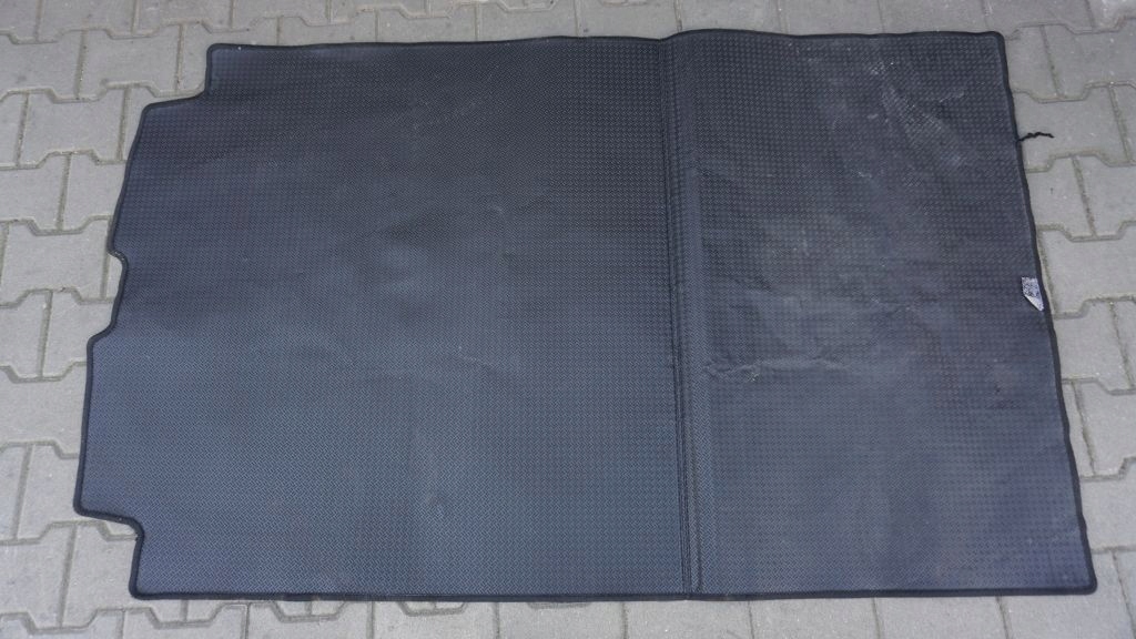 VOLVO V60 II originál mats carpet boot