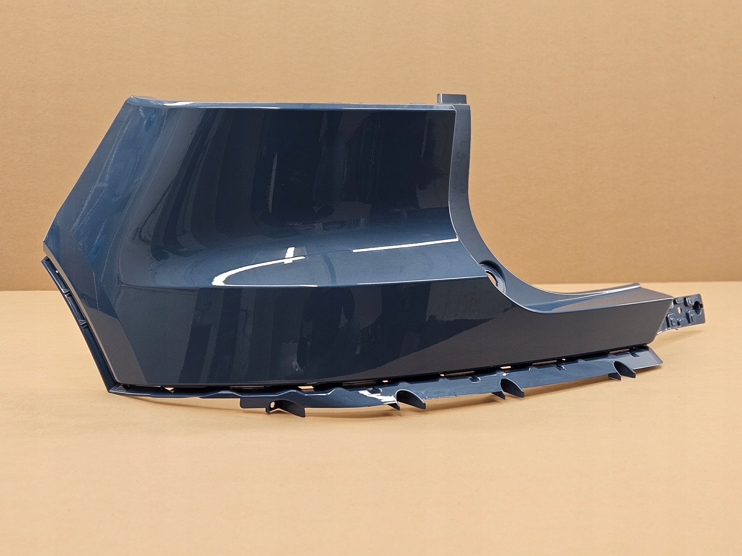 left corner bumper rear part VOLVO XC40 C40 W colour 734