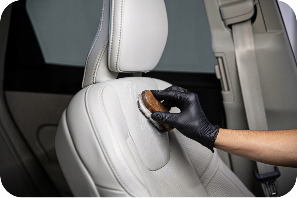 Leathermed Zestaw do czyszczenia pielęgnacji skór skórzanej tapicerki 2x500 Waga produktu z opakowaniem jednostkowym 1 kg