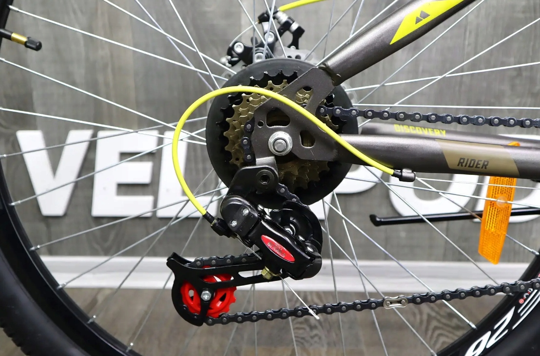 ROWER GÓRSKI MTB 26 CALI 21 BIEGÓW AMORTYZACJA HAMULCE TARCZOWE RAMA 16 Marka Velotrade