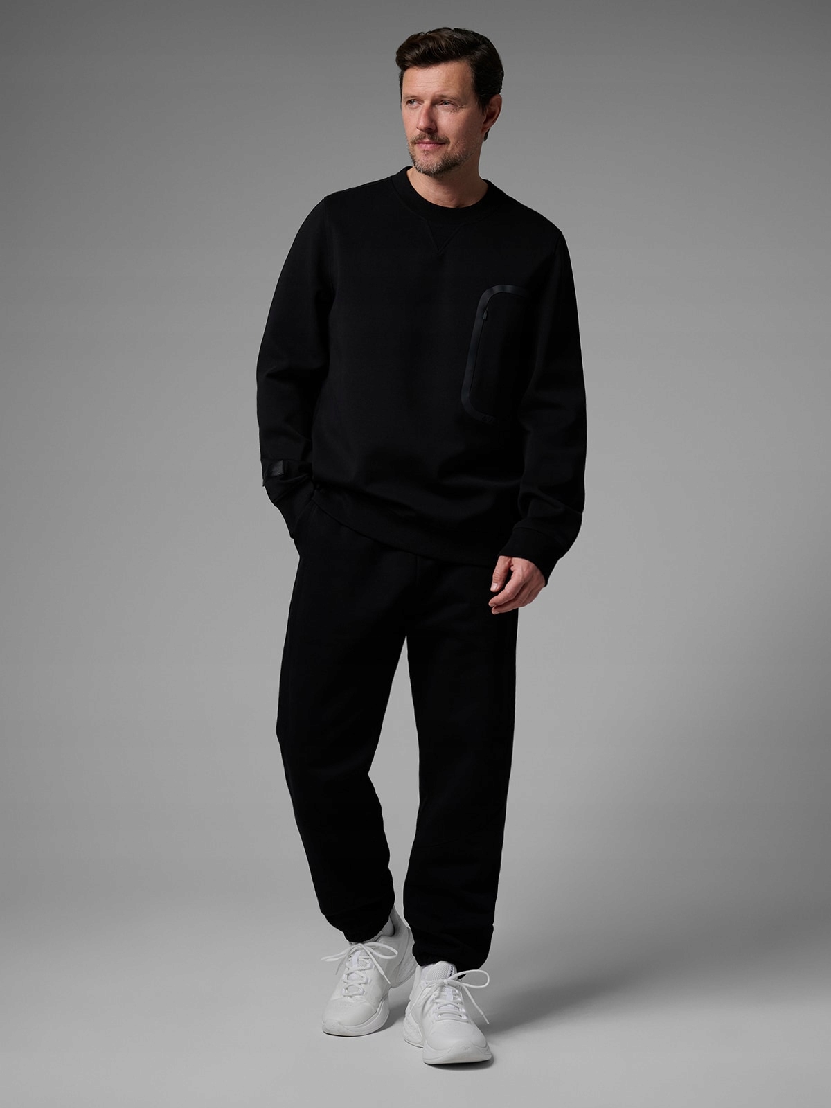 4F Pánské Tepláky Jogger Černé Bavlněné Regular Zateplené L