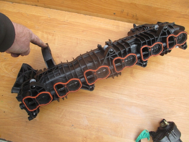 BMW F10 F30 F15 F25 N57 3.0 D колектор 7811909 ушк