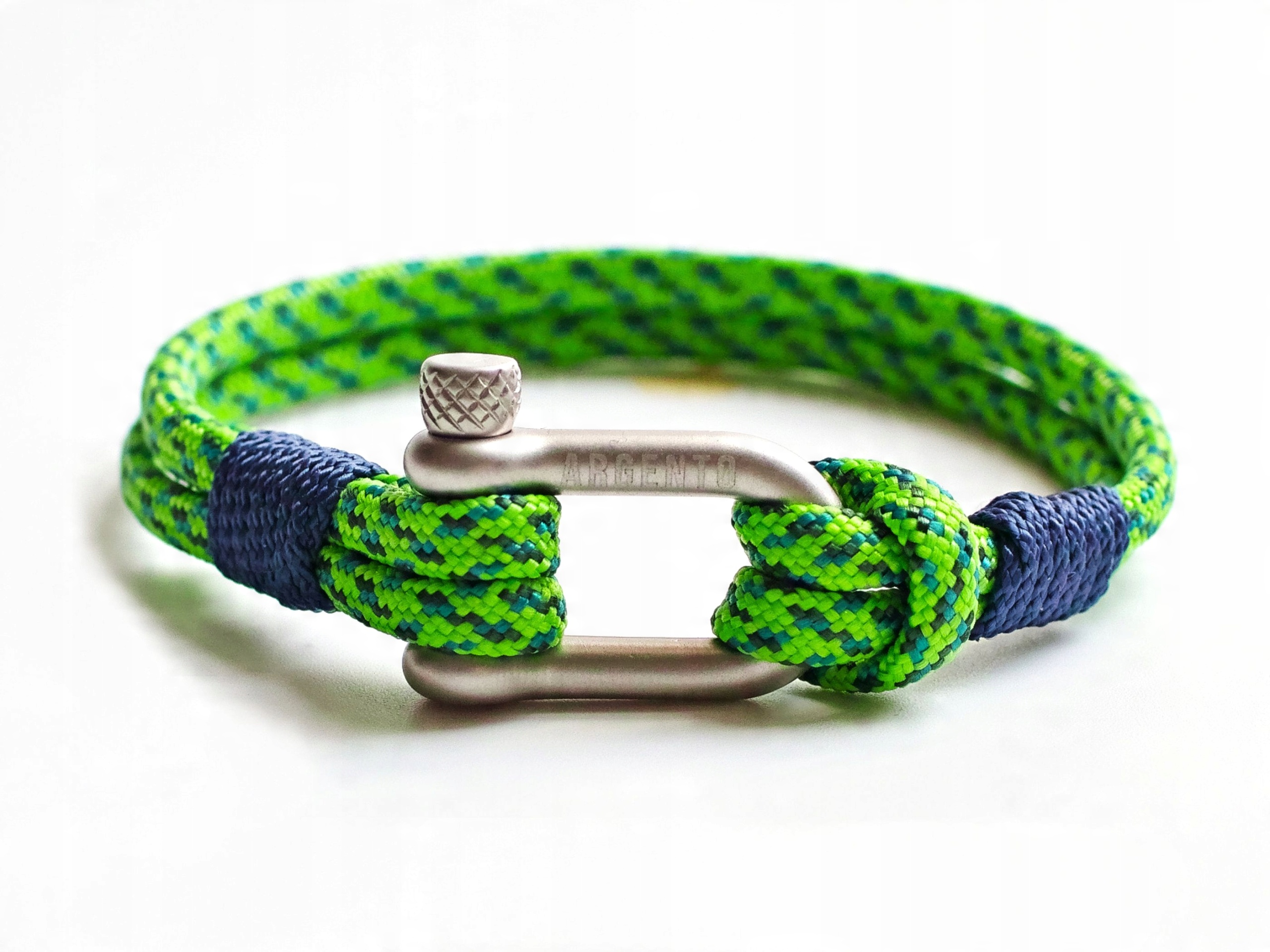 

Sportowa Bransoletka Męska Paracord szekla