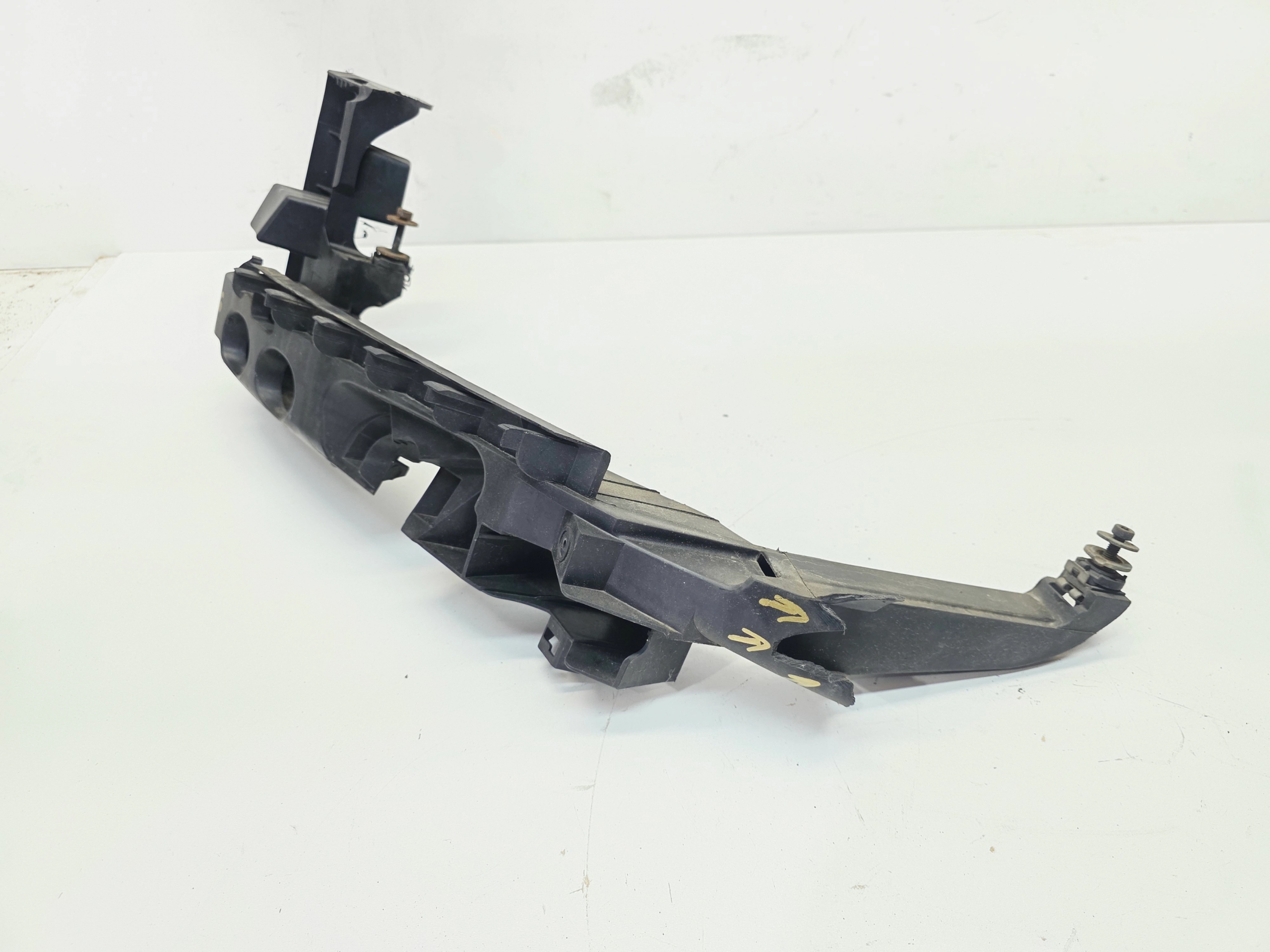 support holder REFLEKTORA left AUDI A3 8P LIFT 8P0805607 3/26
