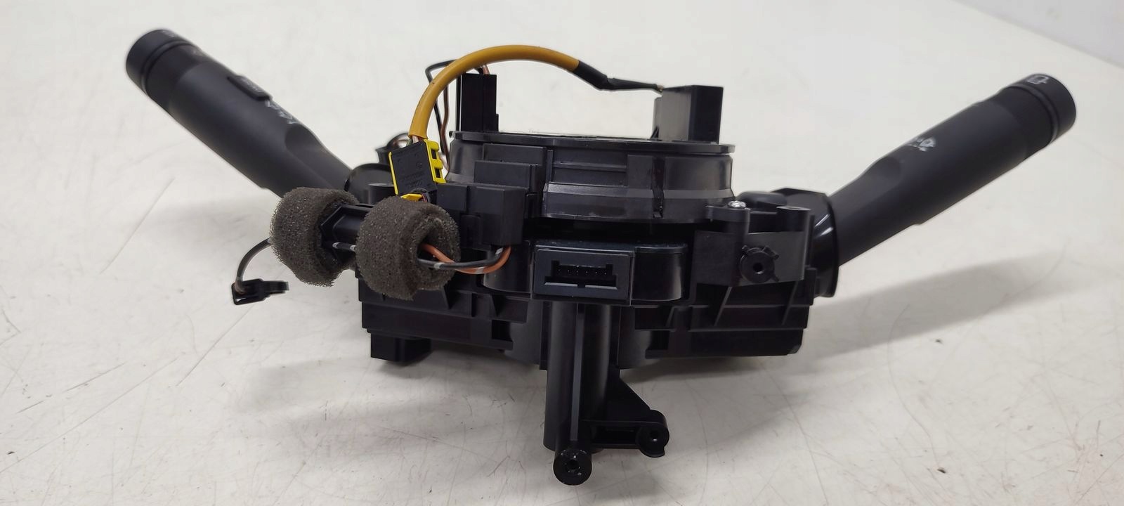 steering wheel levers and controls ring zwijak Opel Meriva B