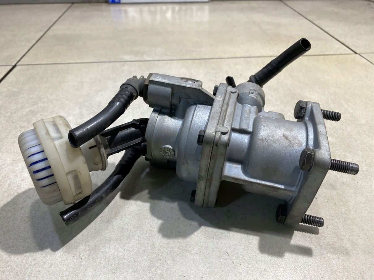 valve GLOWNY brakes MERCEDES ATEGO 1017