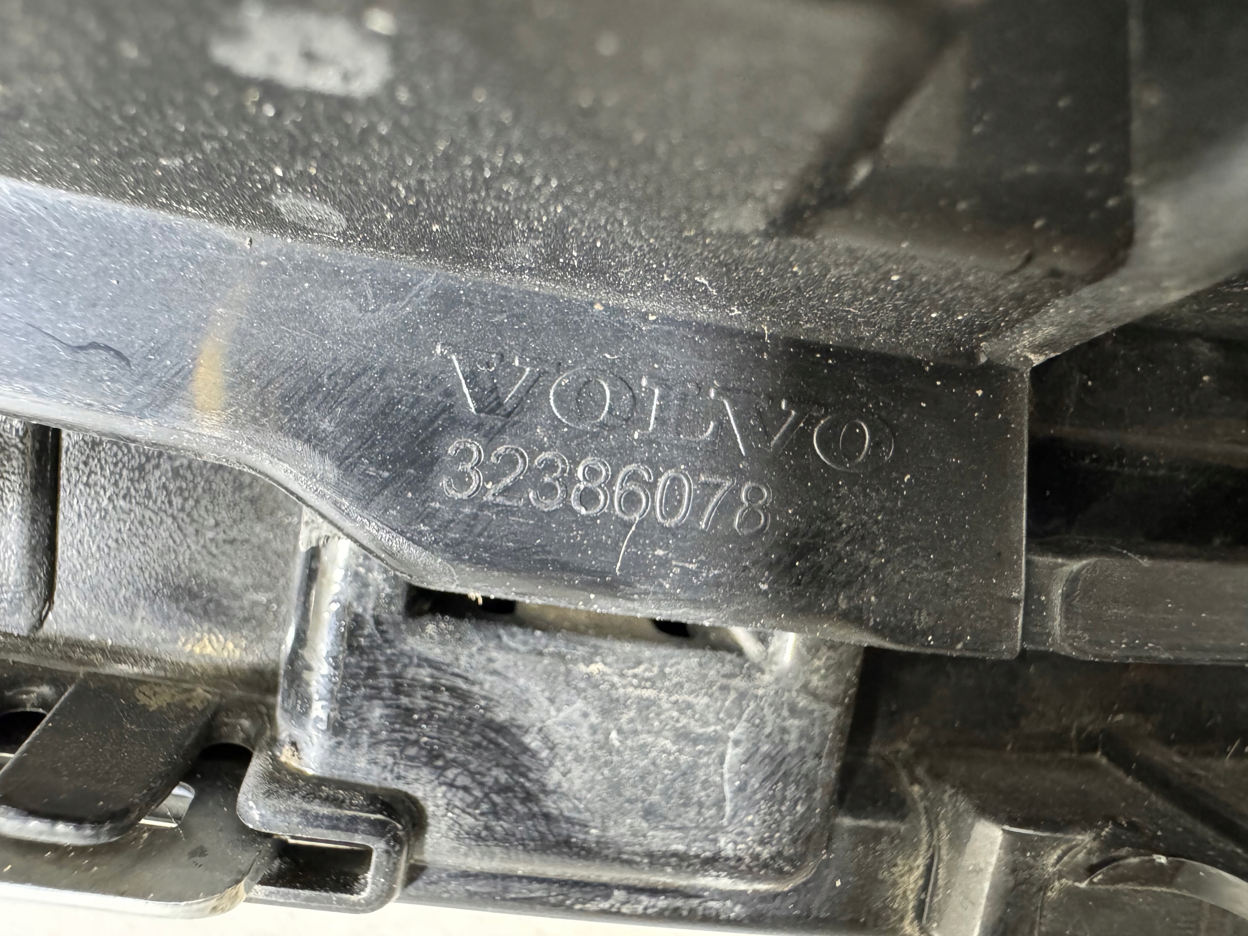 Volvo XC60 Kühlergrill FRONTGRILL Kühlergitter 32386078 - Thumbnail 6