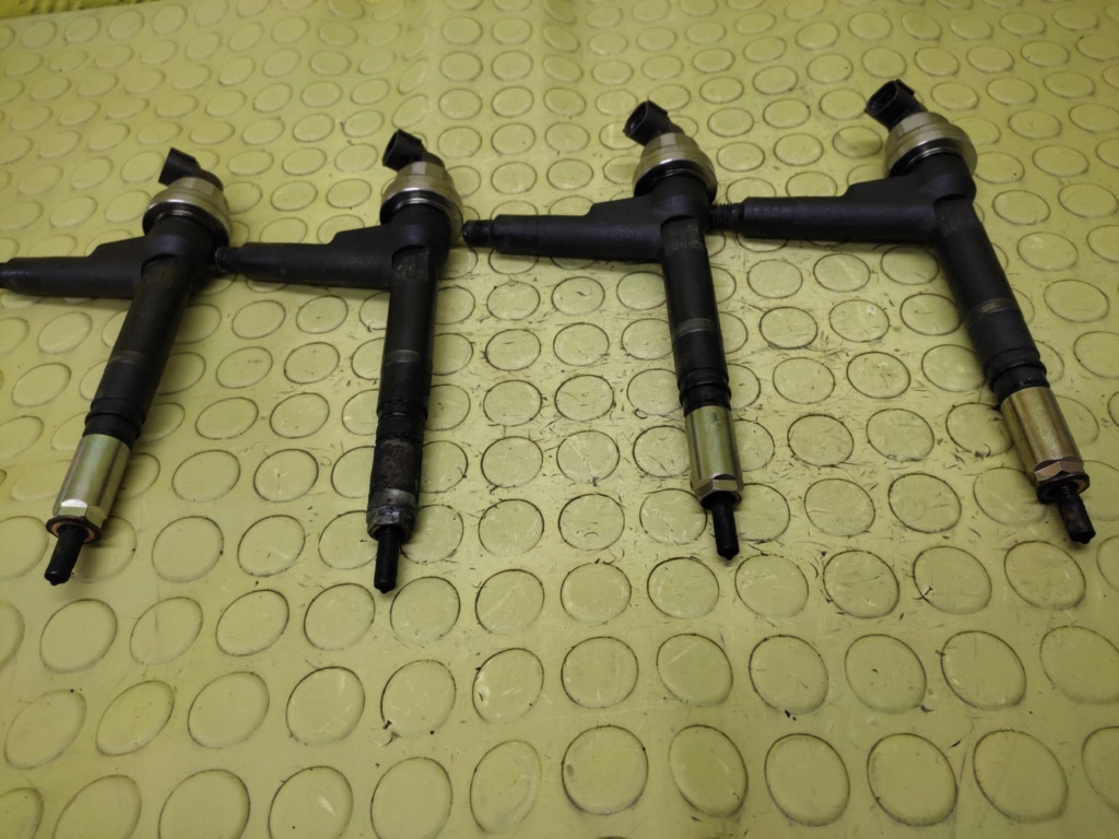 OPEL MERIVA A 1.7 D injector 8973138612