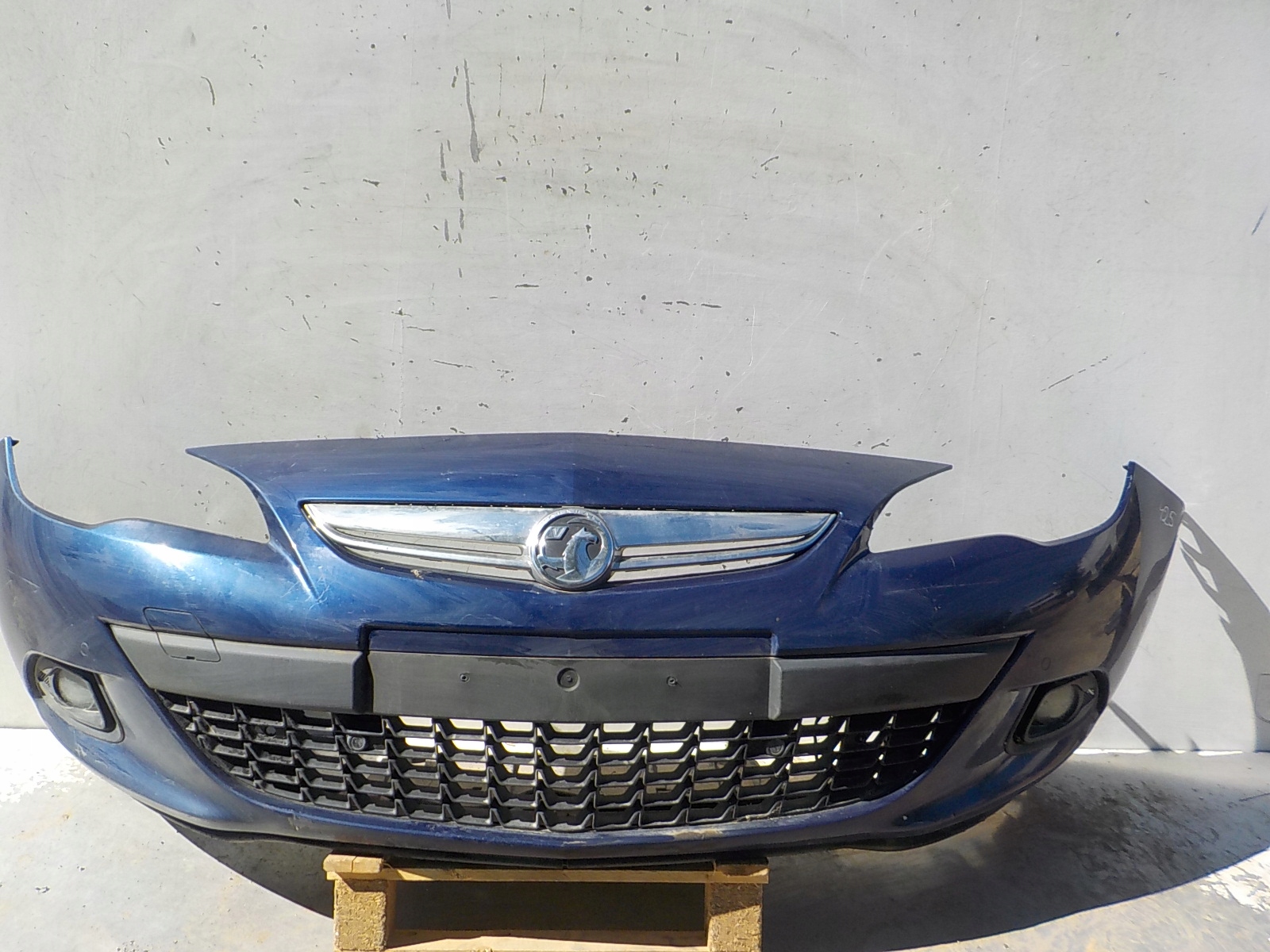 425 OPEL ASTRA IV J GTC bumper front front