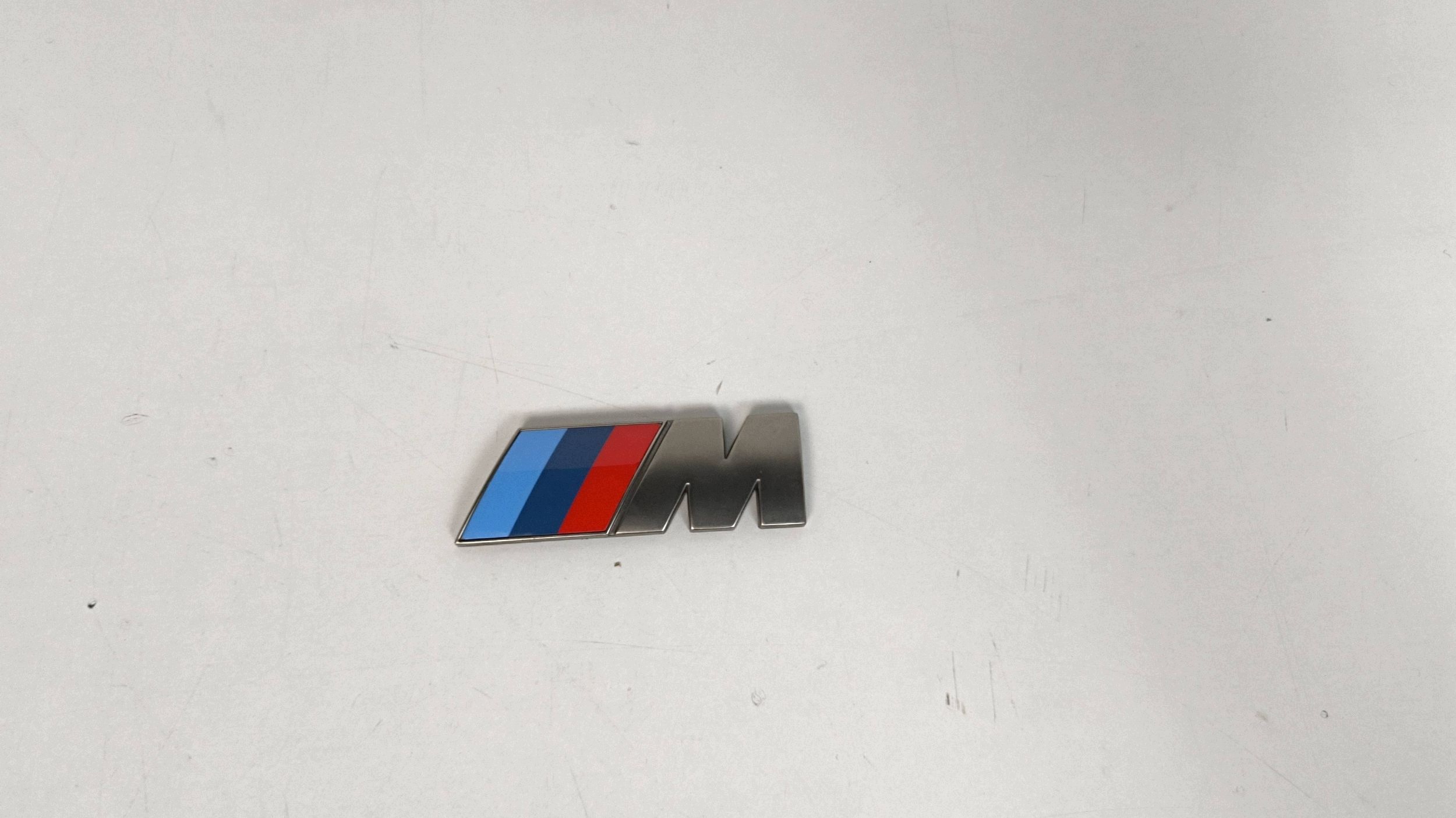 BMW i4 G26 Emblemat Logo per posteriore klape