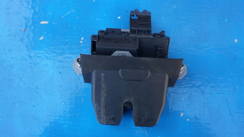 VOLVO S60 V60 II - lock bonnet boot
