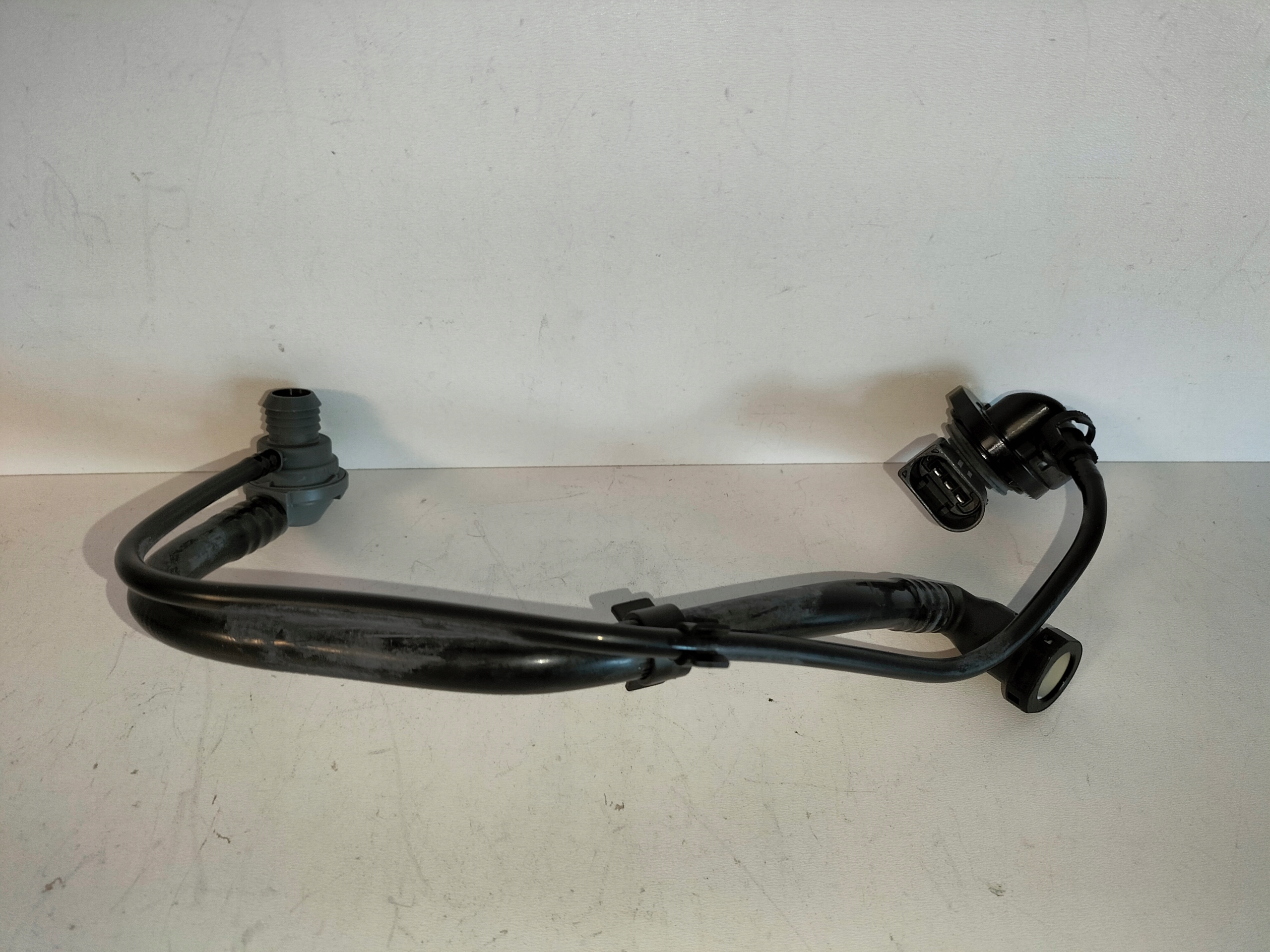 prijenos cijevčica vakum serva BMW 3 E90 E91 E92 08- BMW 1 E81 E87 06