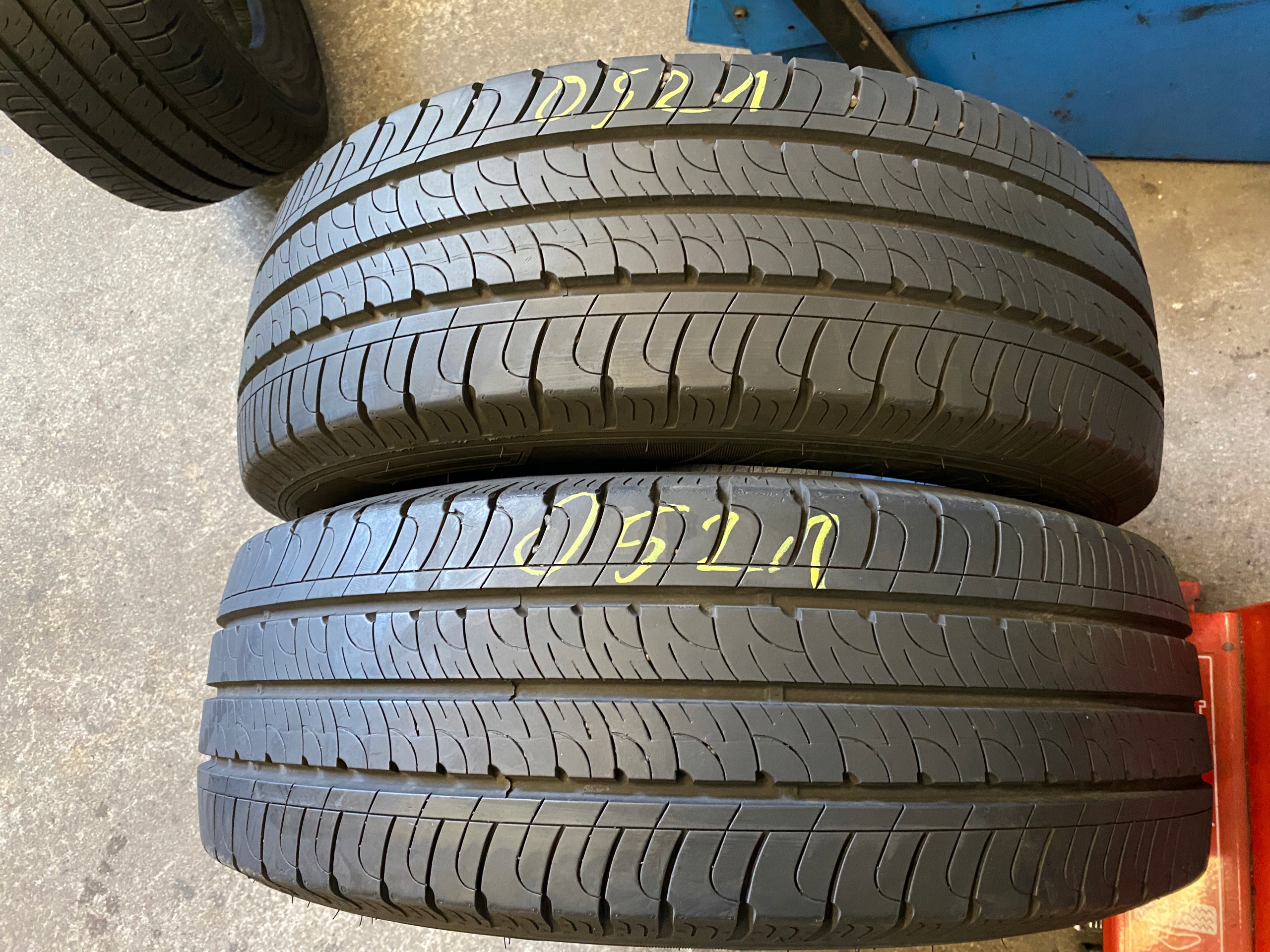 2 tyres summer 215/65R16C Goodyear EfficientGrip Cargo 8mm