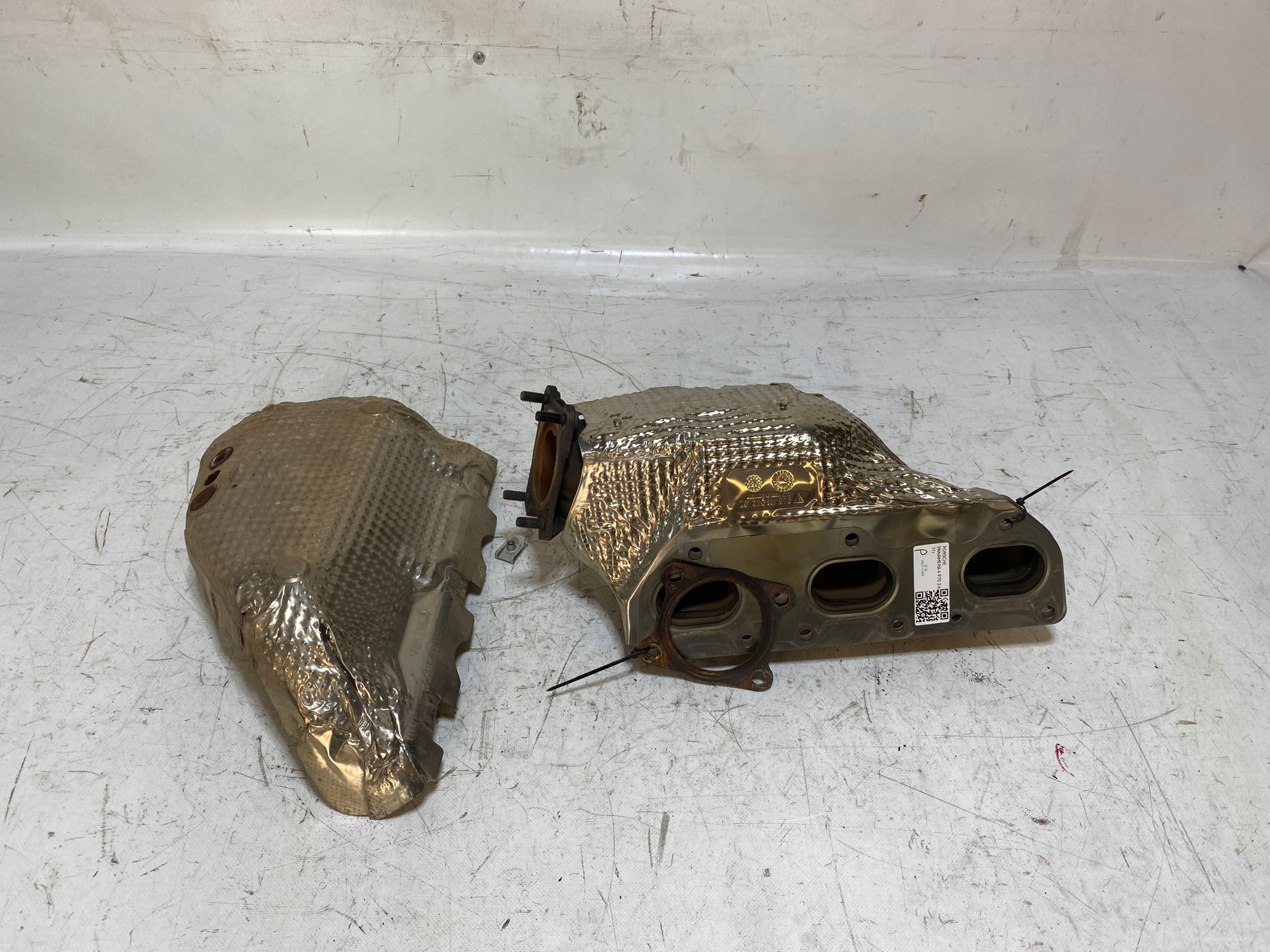 PORSCHE PANAMERA 970 exhaust manifold right 3.6 V8