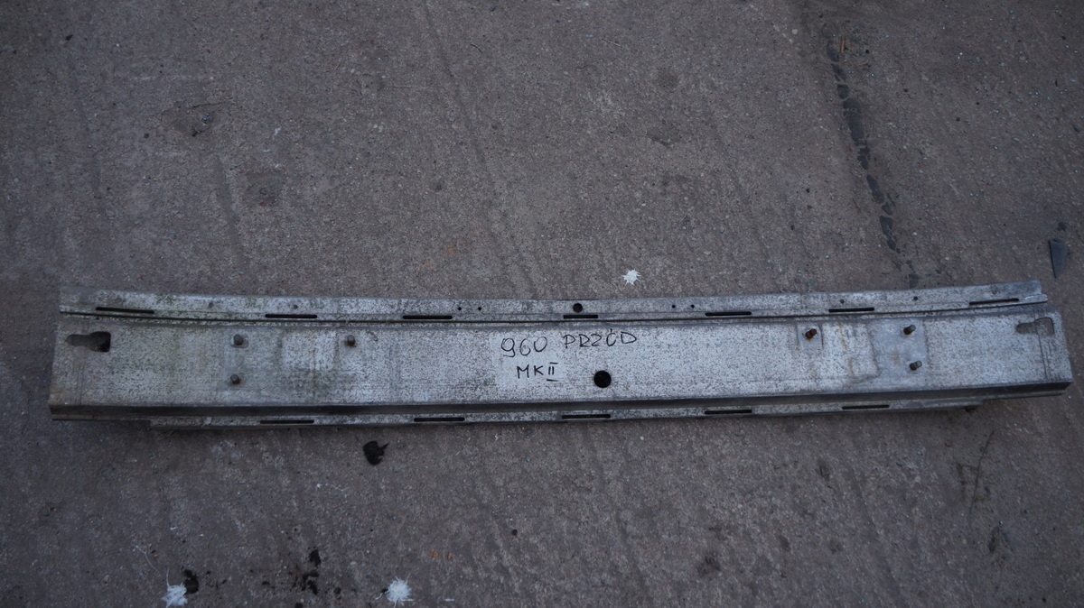 Бампер передній VOLVO 960 S90 V90