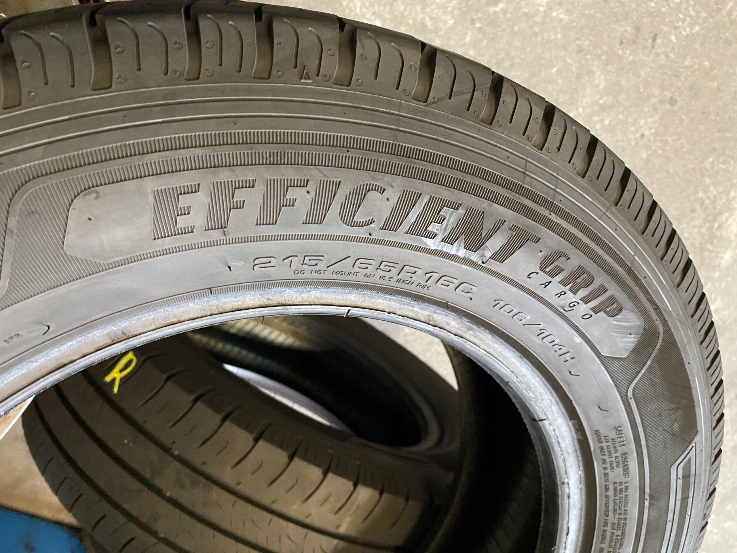 tyres summer 215/65R16C Goodyear EfficientGrip 8mm