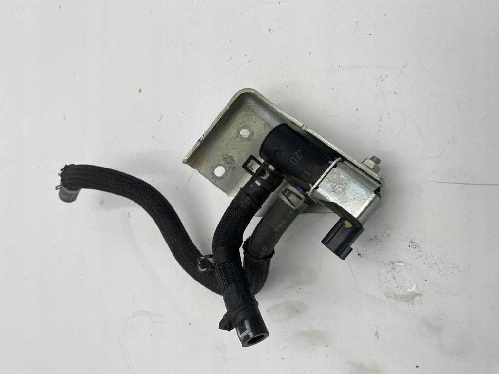 renault ARKANA, клапан давления K5T48595