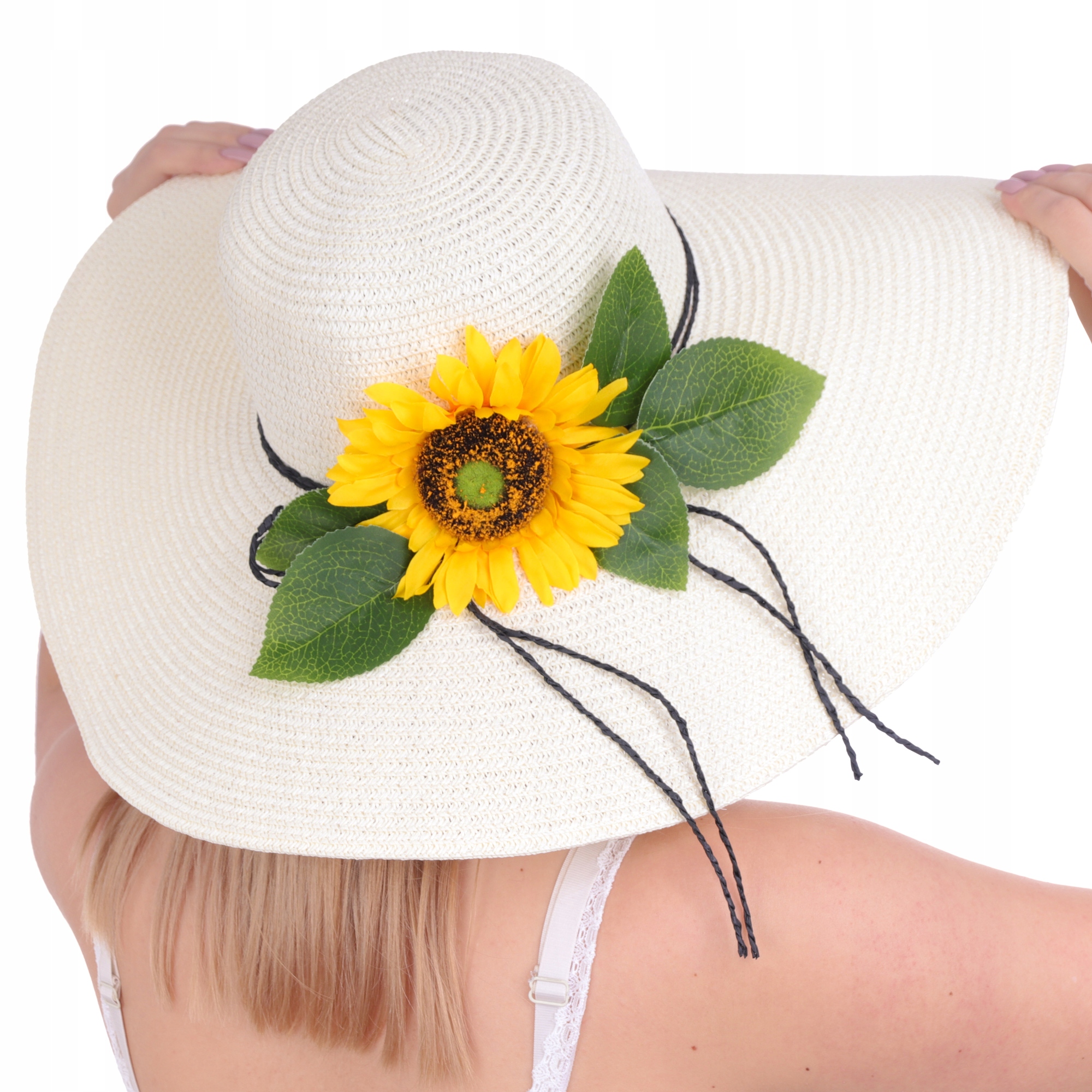 Kapelusz damski letni plażowy słomkowy