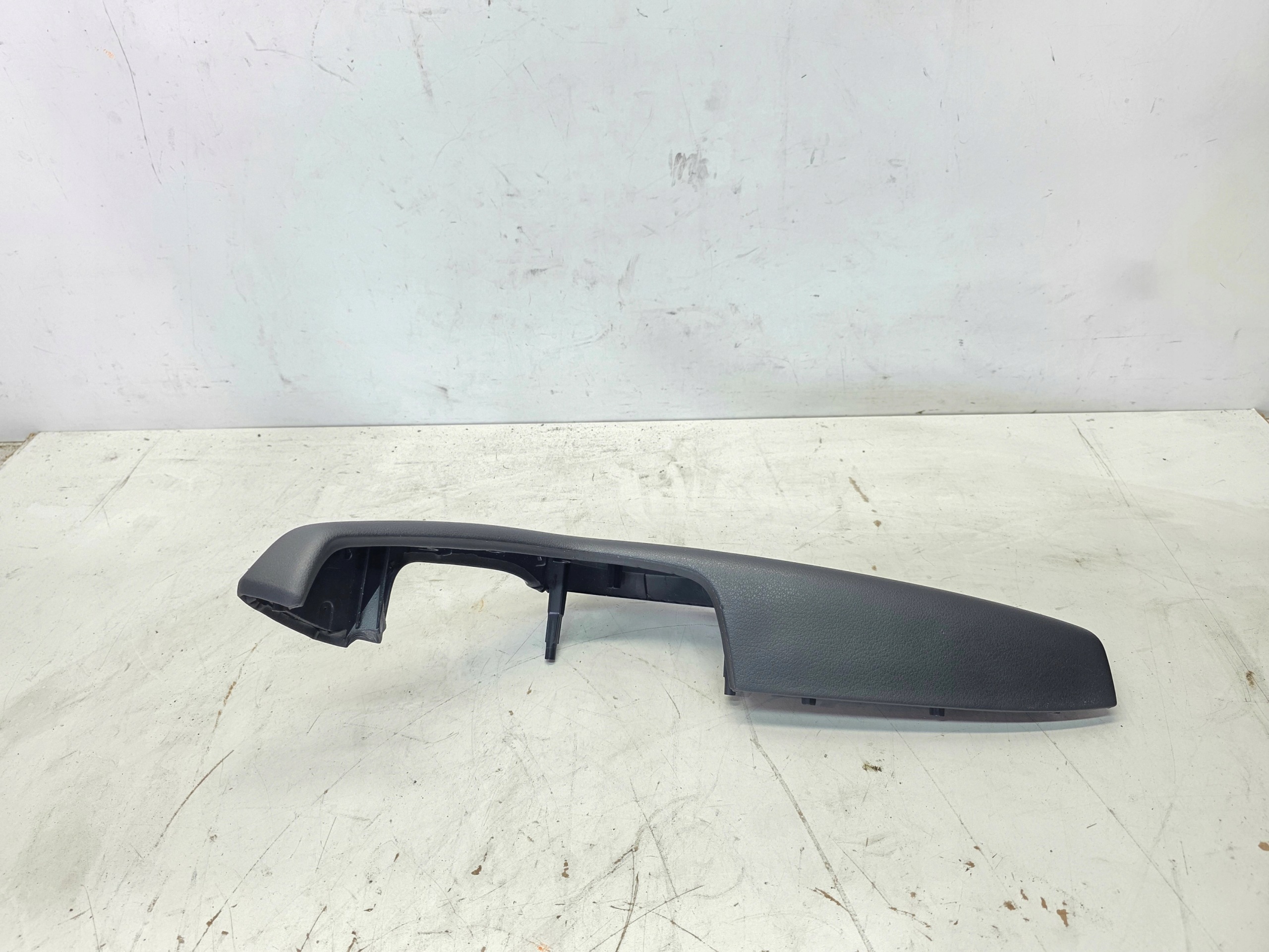 armrest handle door left front AUDI A6 C7 4G0867173 leather