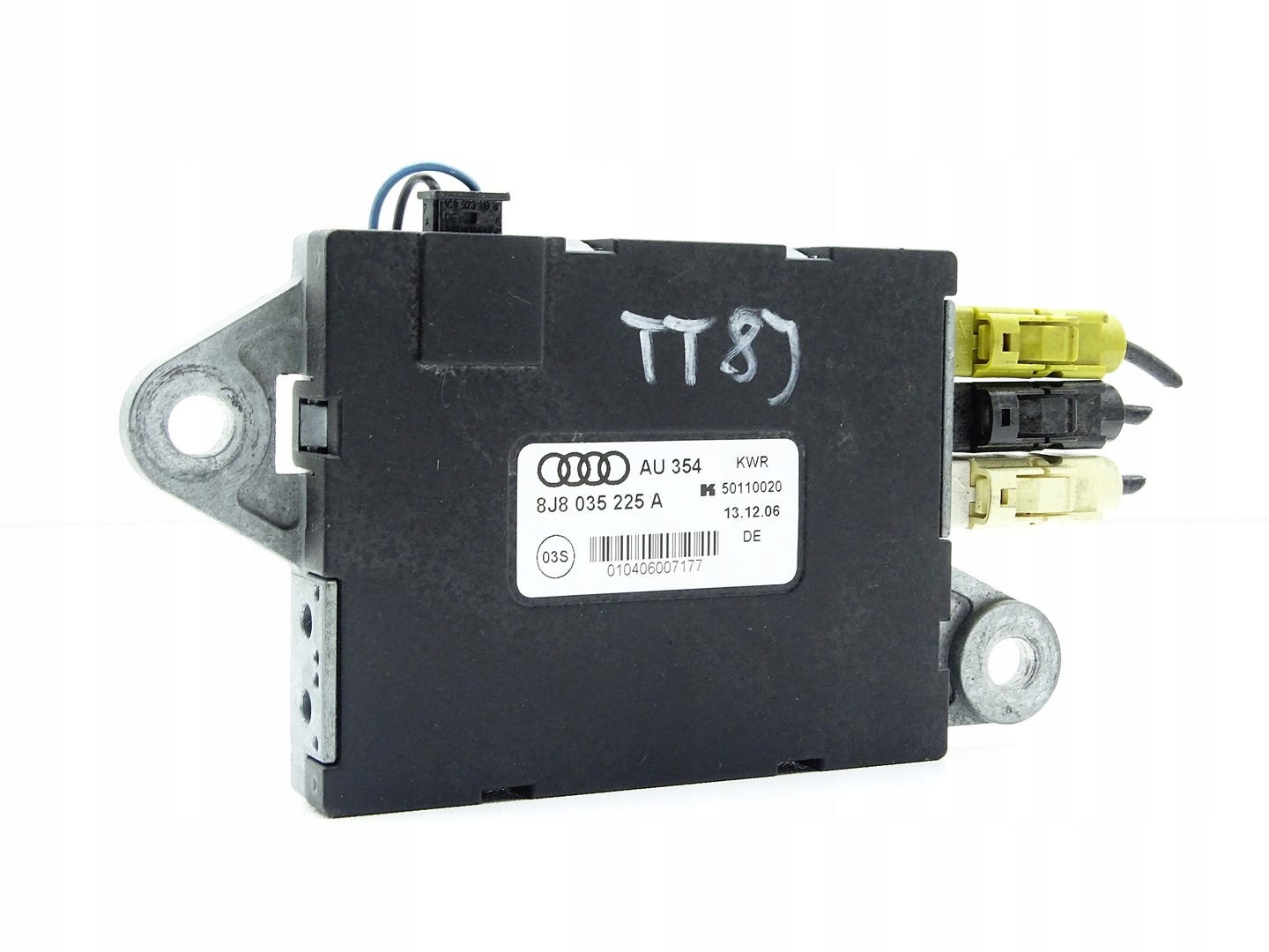 antenna amplifier AUDI TT 8J 06- 8J8035225A