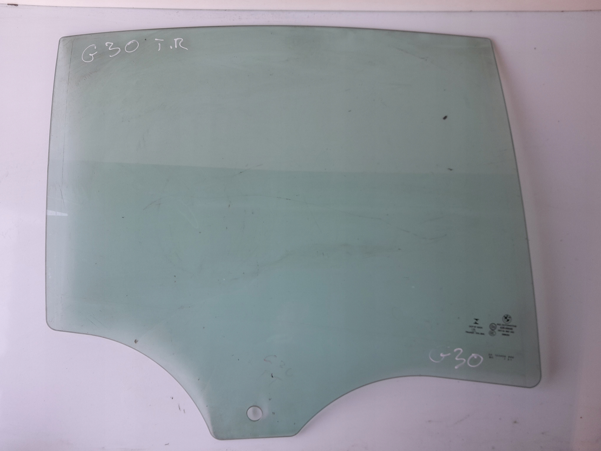 TYŁ TYLNA PRAWA SZYBA DRZWI BMW G30 5 15r