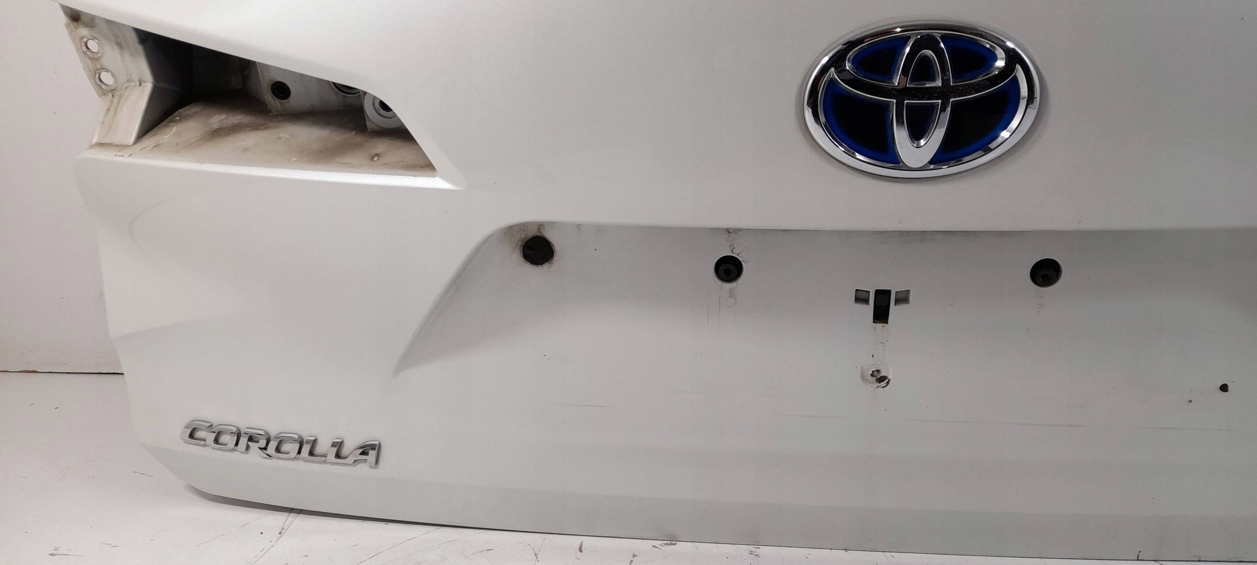 Toyota Corolla E210 E21 kapota kufru 2020