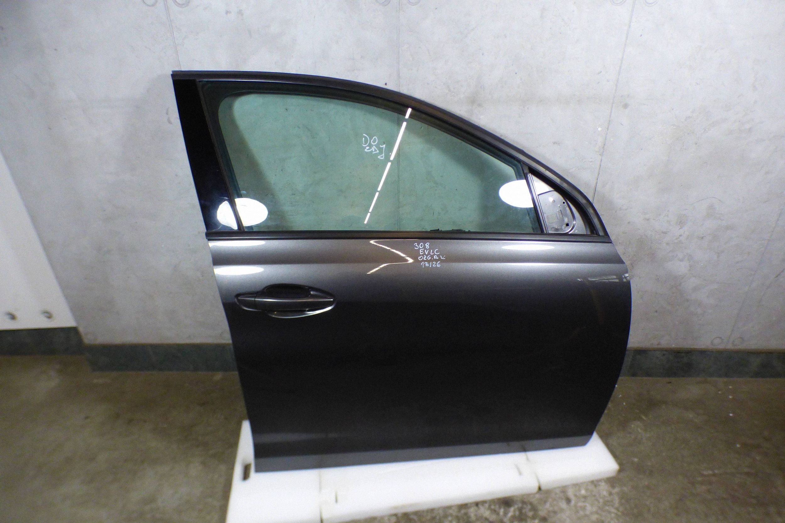 door right front original paint EVLC Peugeot 308 II T9