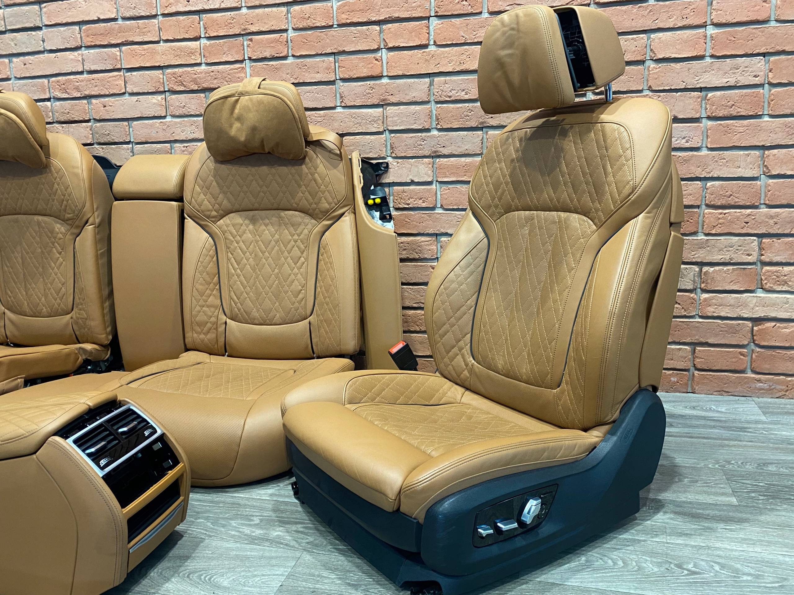 BMW 7 G12 кресла диван бочки Салон full