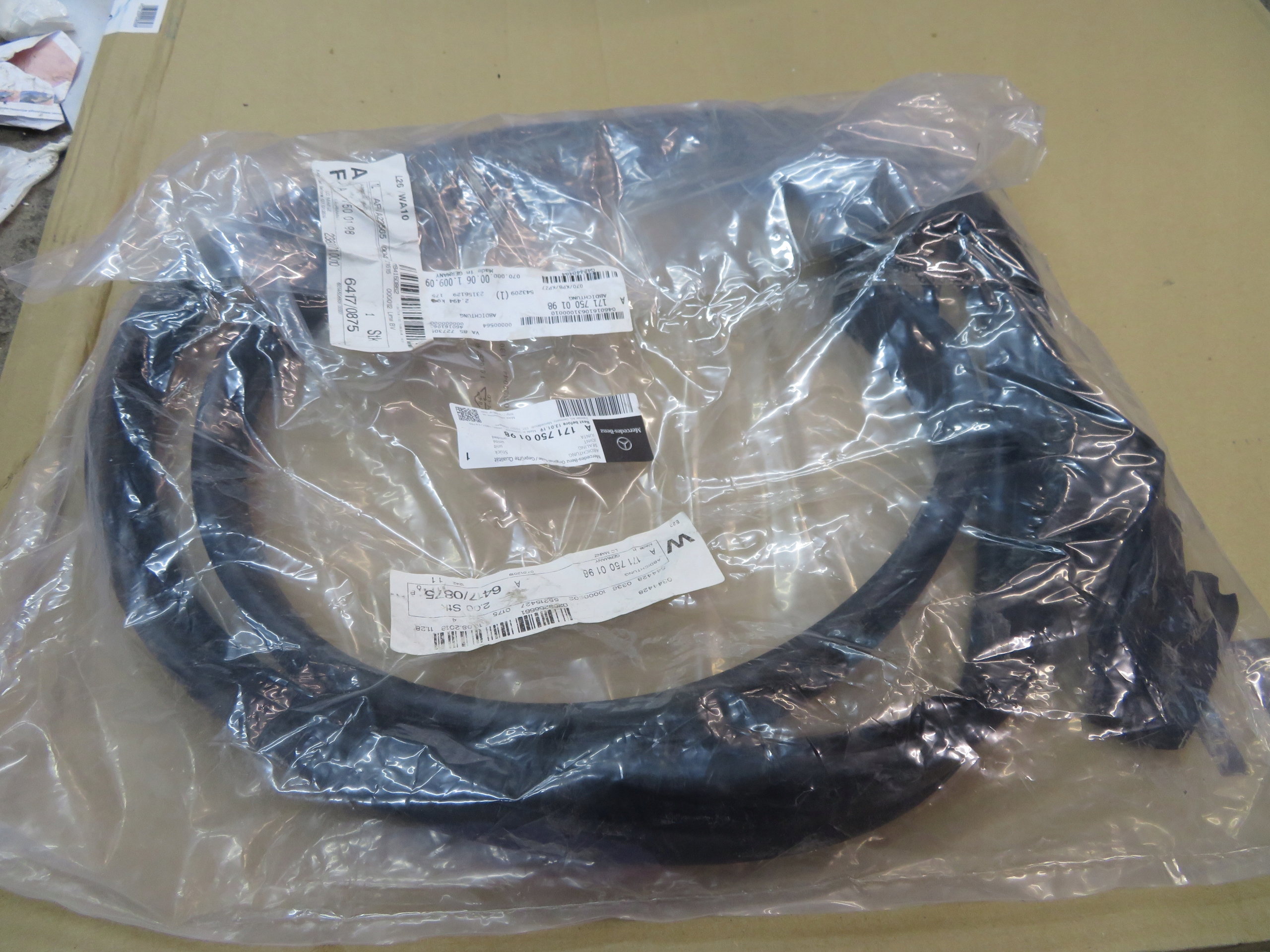 Прокладка заслонки задняя MERCEDES SLK R171 A1717500198