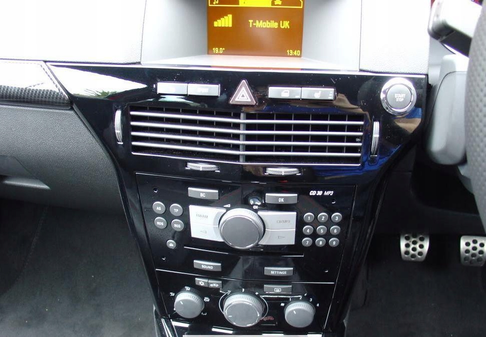 RAMKA RADIOWA OPEL ZAFIRA B 2DIN CZARNA POŁYSK Model DFPK-19-01/PB