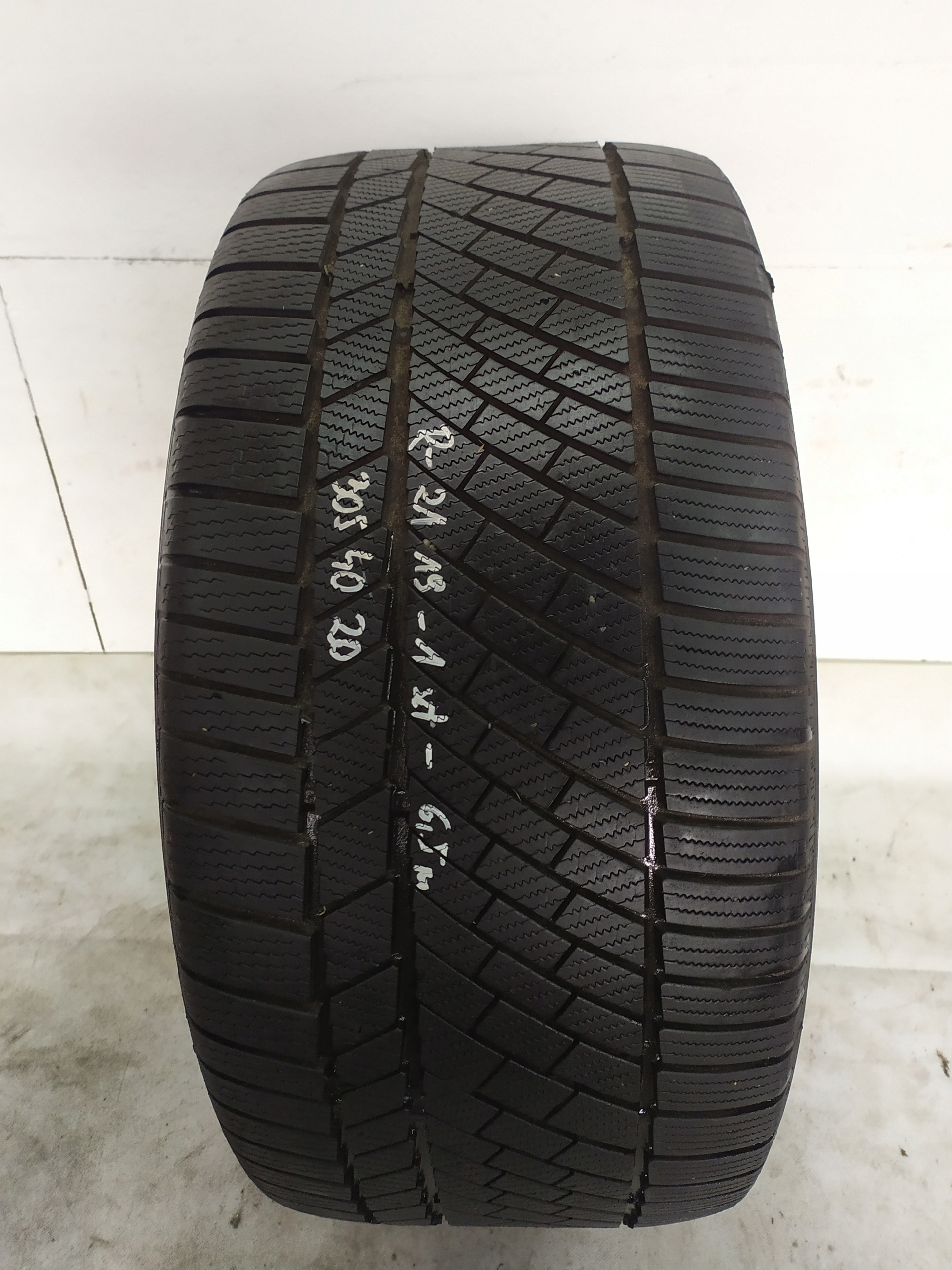 OPONA ZIMA 305/40/20 CONTINENTAL CONTIWINTERCONTAC