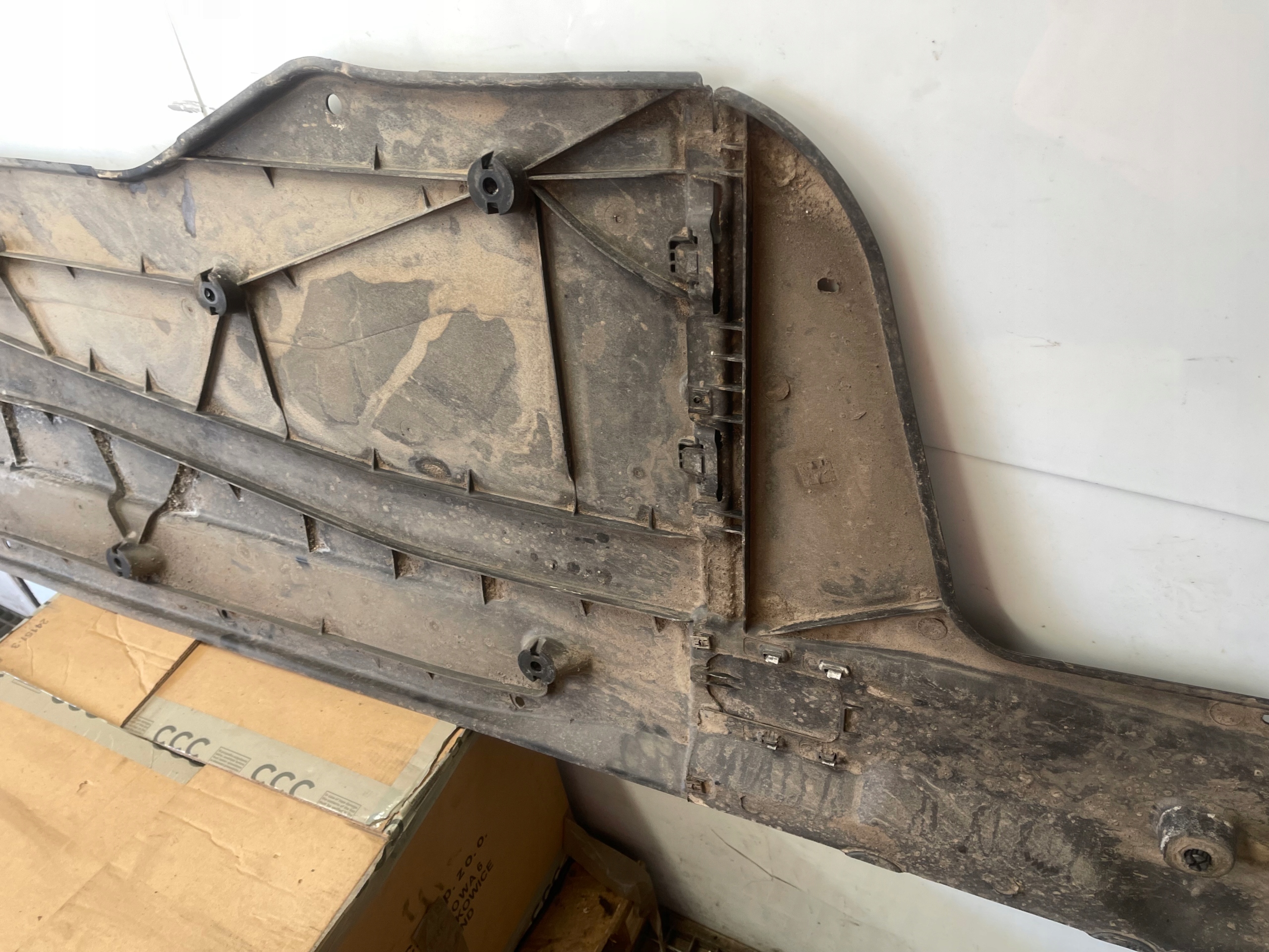 VW PASSAT B8 Blende Abdeckung abdeckung Unterfahrschutz links 3Q0825201L
