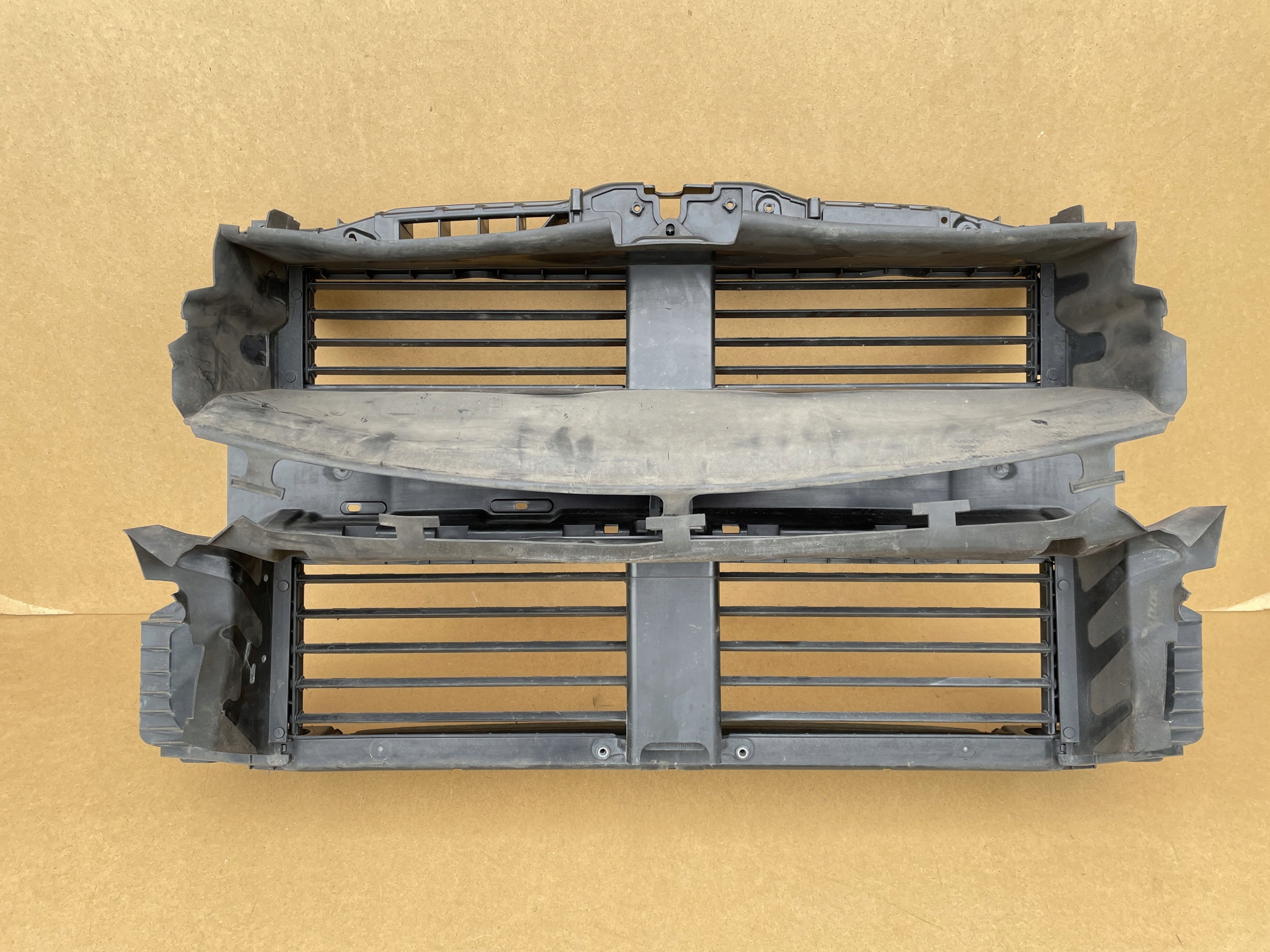 FORD FOCUS MK4 PAS ŻALUZJA ROLETA WZMOCNIENIE