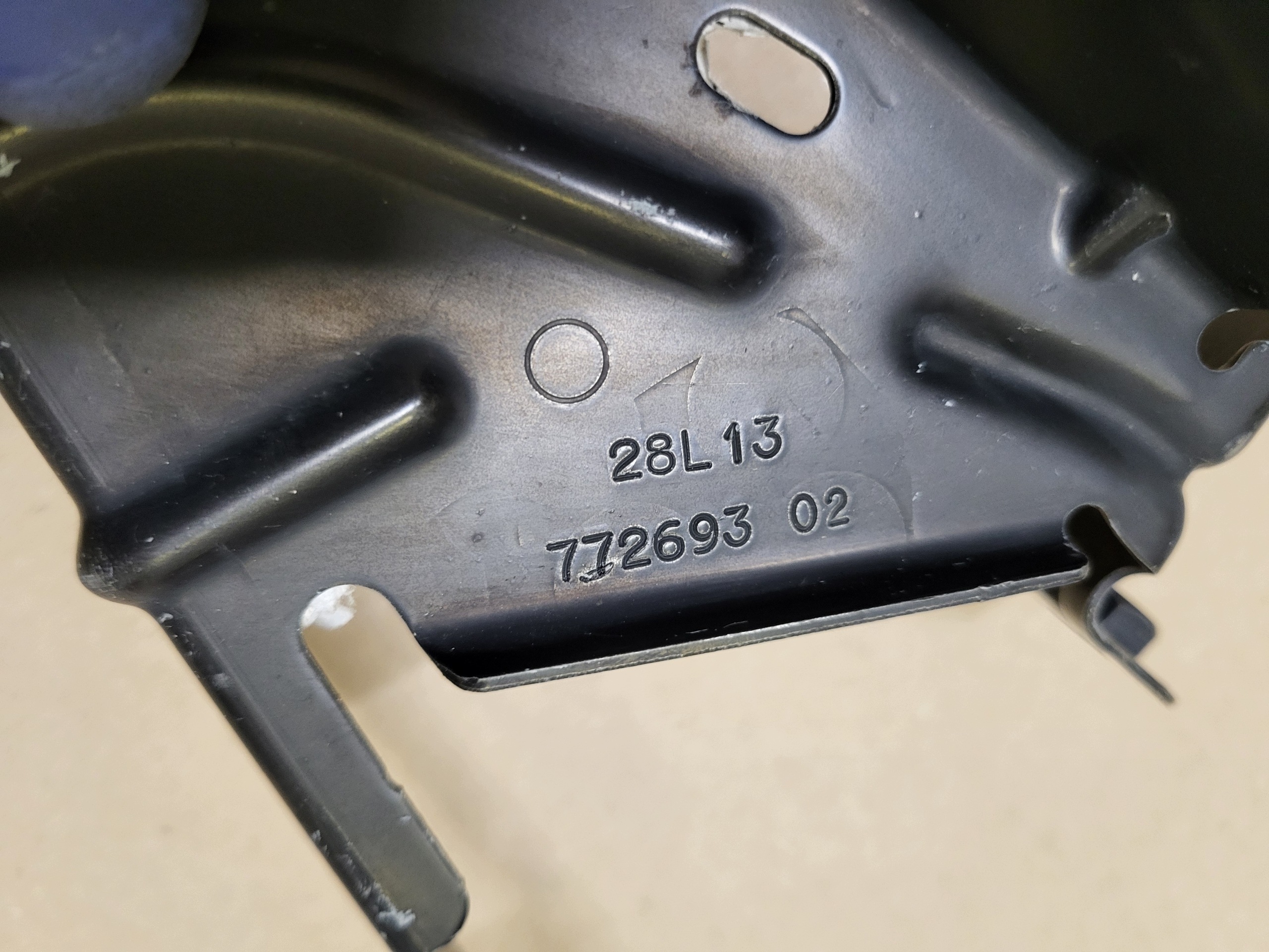support console étrier poignée aile droite avant CITROEN C3 DS3 PEUGEOT
