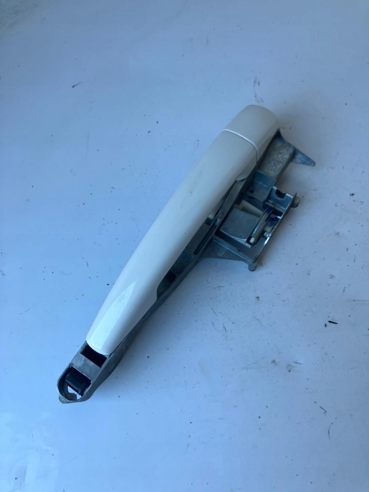 handle door right front PEUGEOT 208 and EWP