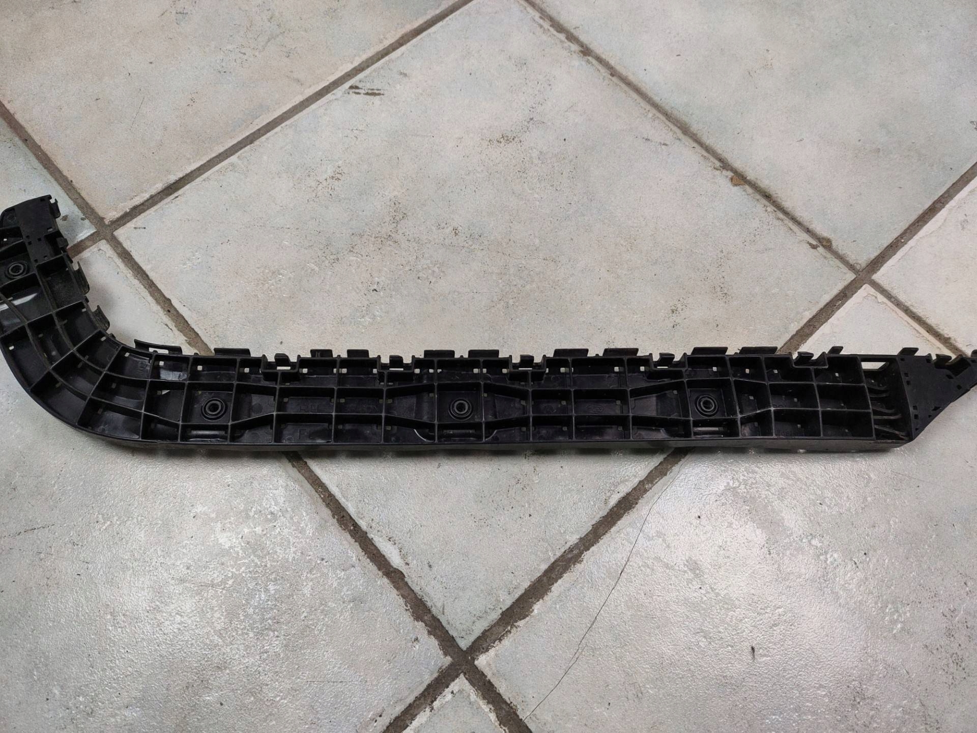 support holder zderzdaka rear part right side Subaru Legacy 6 facelift BN 2019