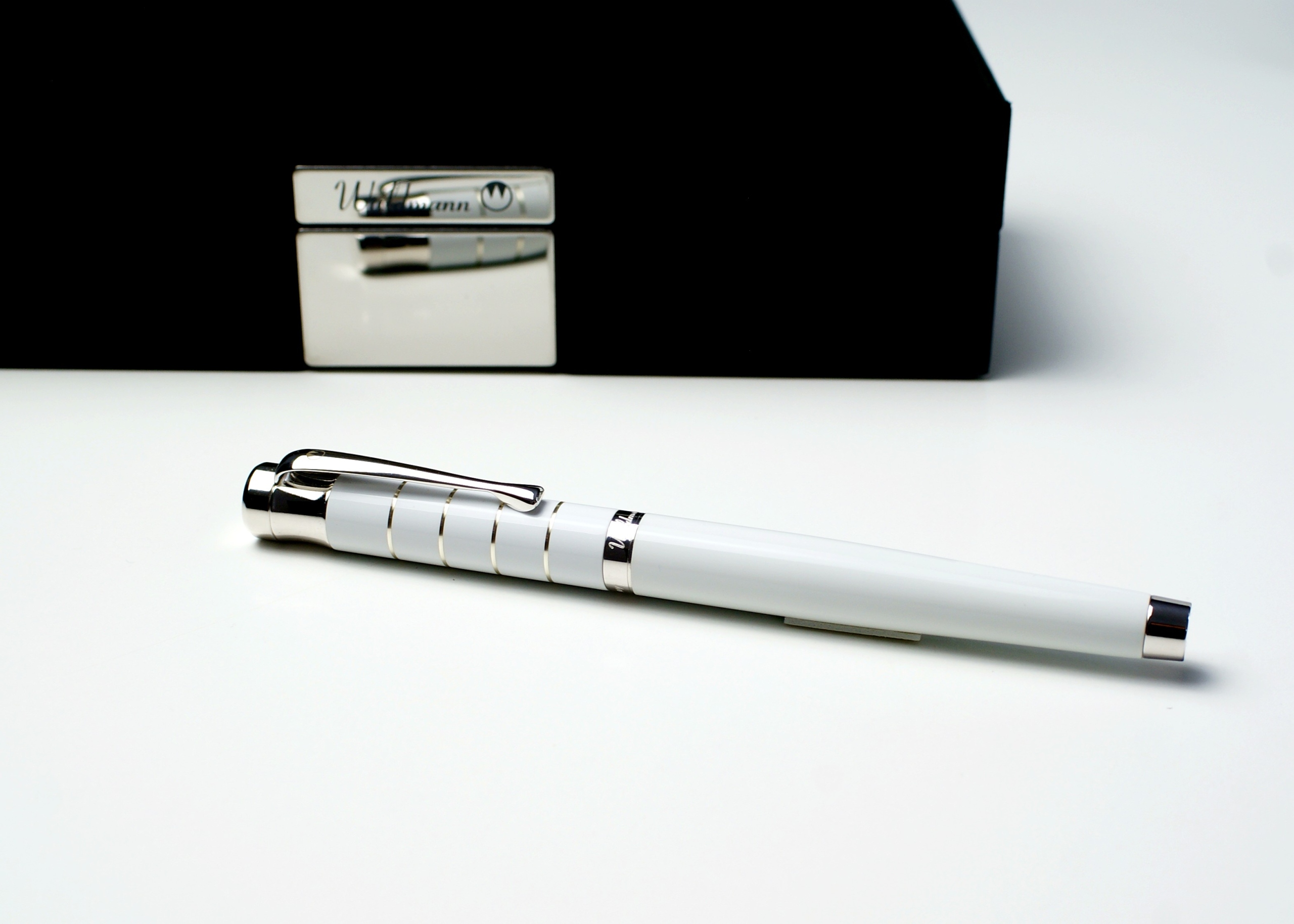 Pióro kulkowe Waldmann Tango Białe Prążki Srebro 925