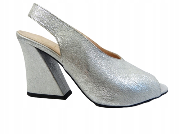 stříbrné lodičky bez prstu s koženým zapínáním Sala 37