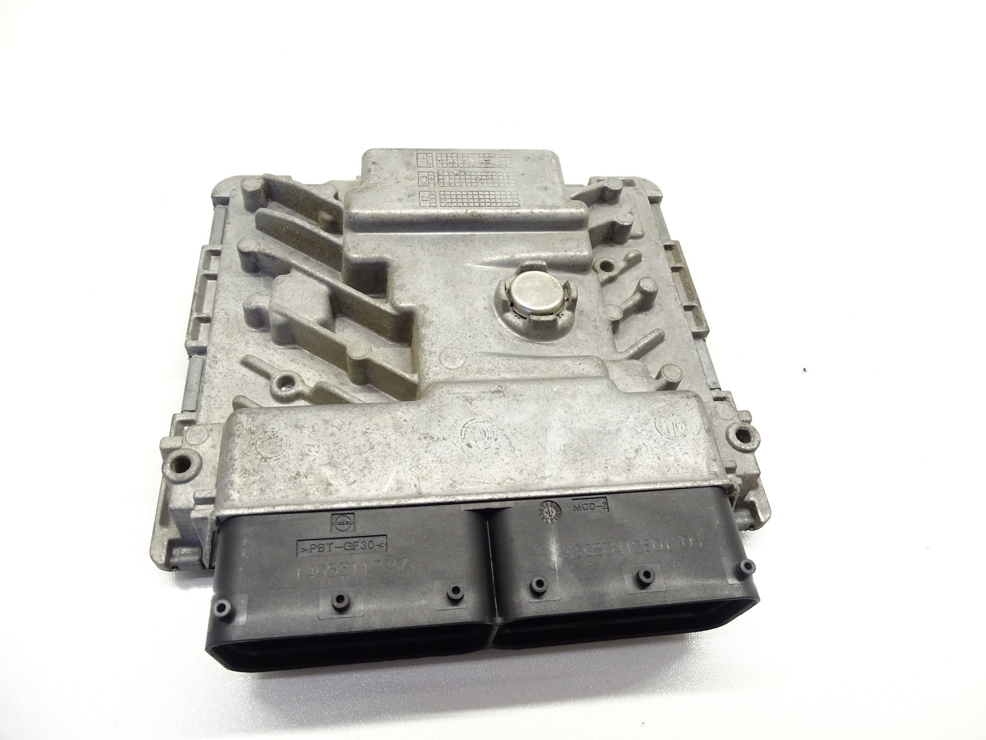 computer control unit of the engine AUDI TT III 8S 2.0 TSI 06K907425B