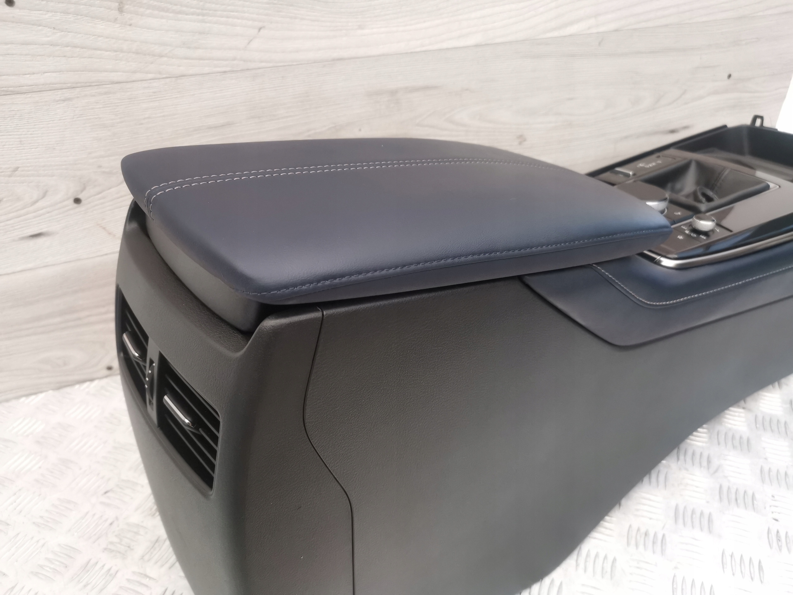 mazda CX30 америка 21- тунель средний контр