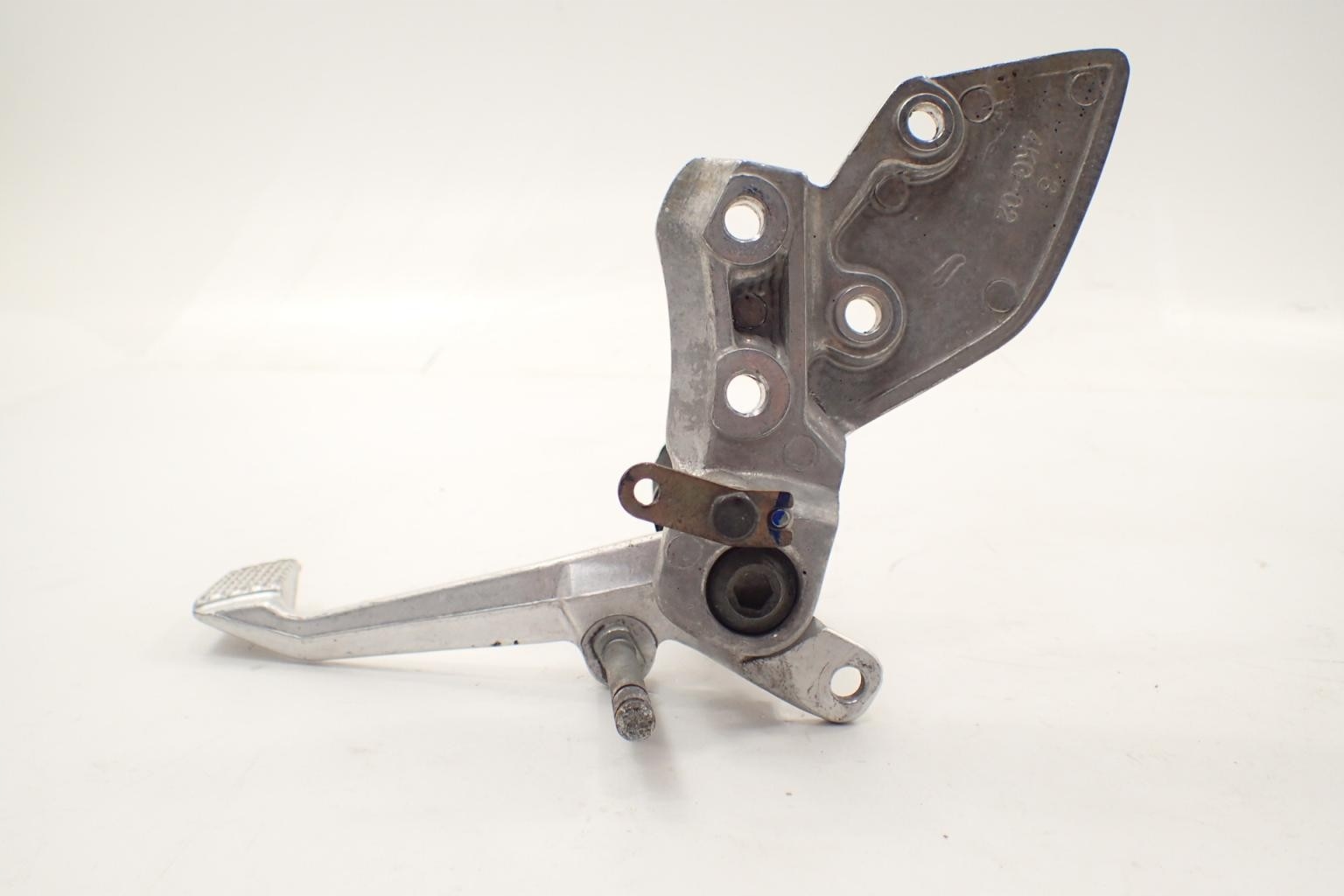 Set P podnozek dzwignia Yamaha XJR 1300 Part number 96556