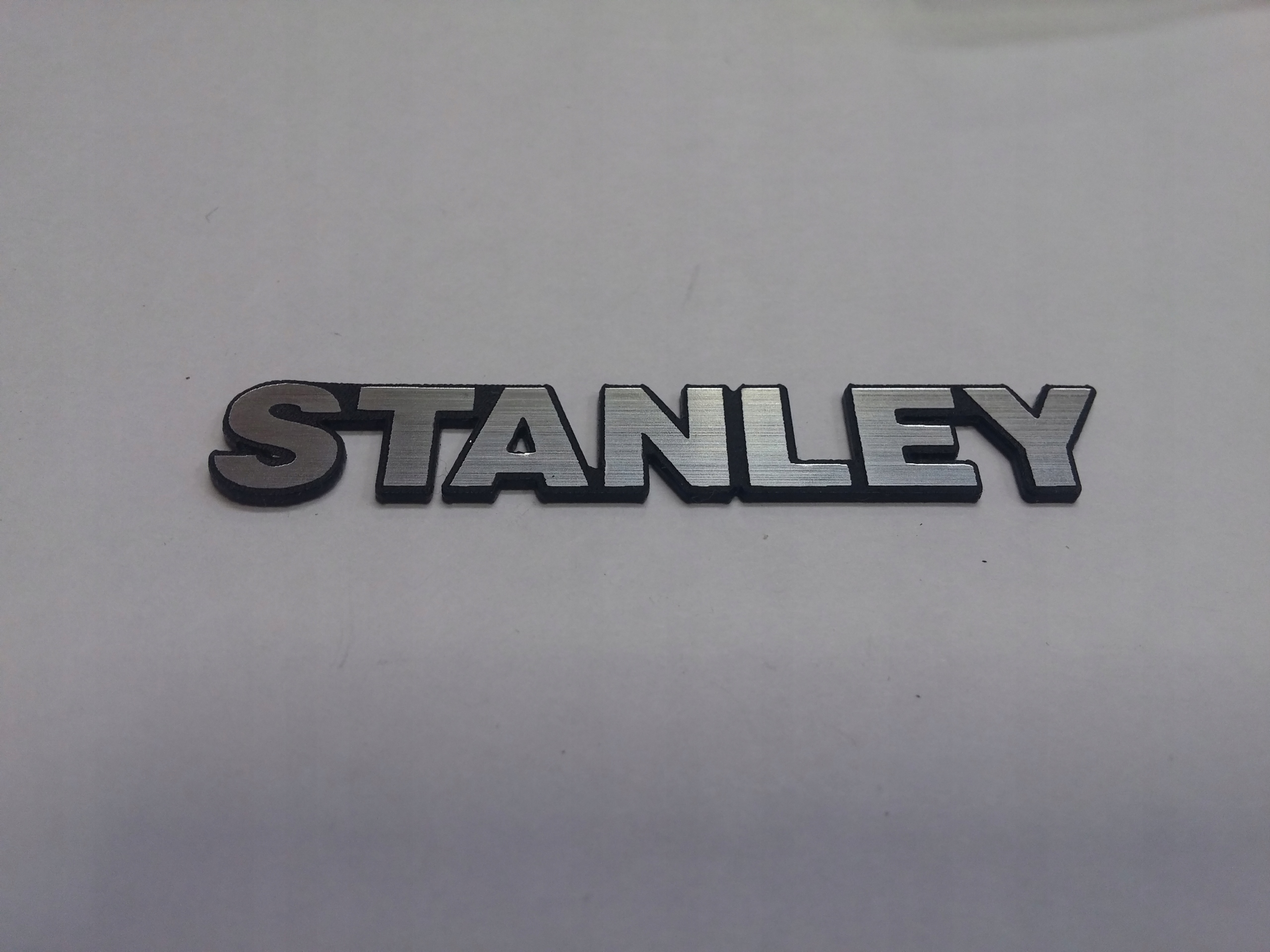 

Stanley naklejka emblemat 59 x 10 mm * Srebrna